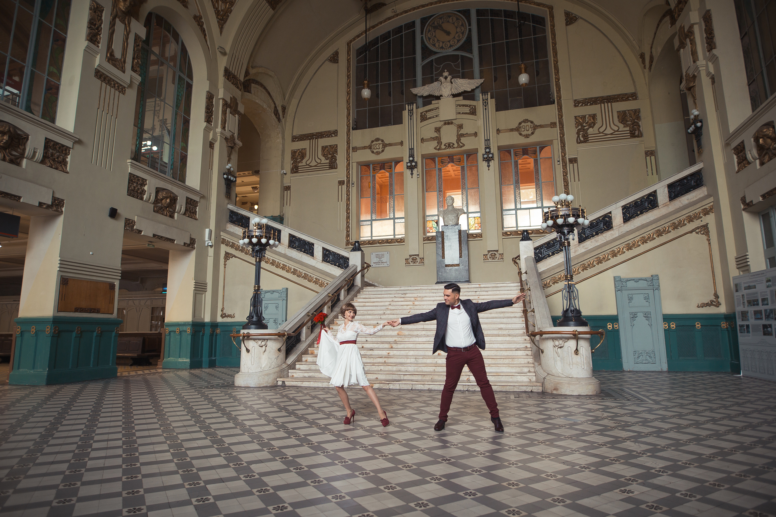 Молодожены, портфолио свадебного, свадебная прогулка, заказать свадебн. Свадебный фотограф в СПб Сергей Малиновский