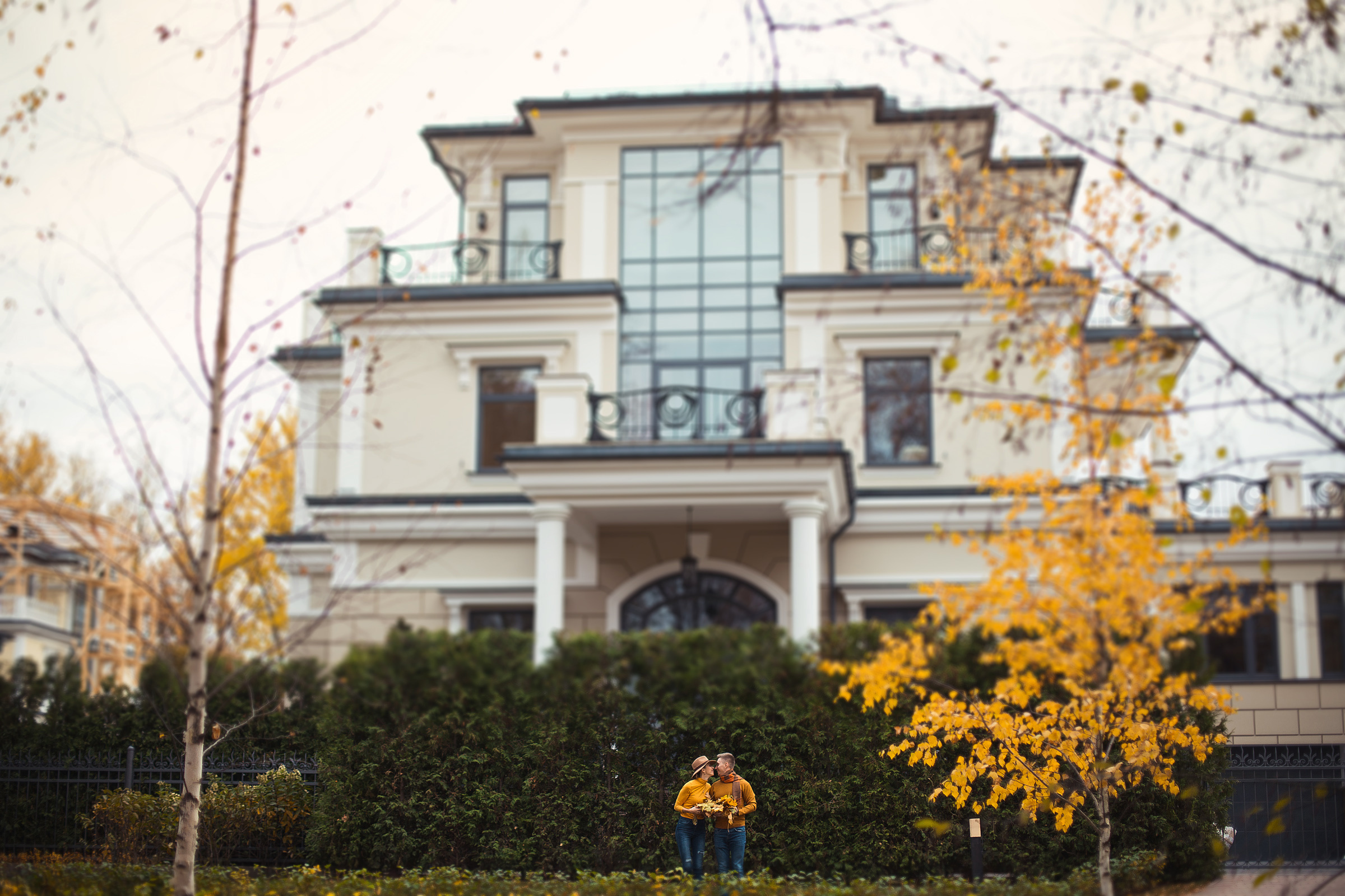 Прогулка  молодоженов, места для свадебной фотосессии, love story. Свадебный фотограф в СПб Сергей Малиновский