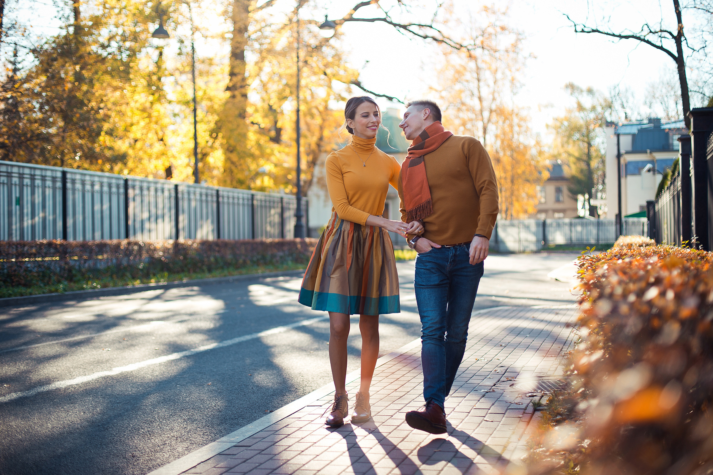 Прогулка  молодоженов, места для свадебной фотосессии, love story. Свадебный фотограф в СПб Сергей Малиновский
