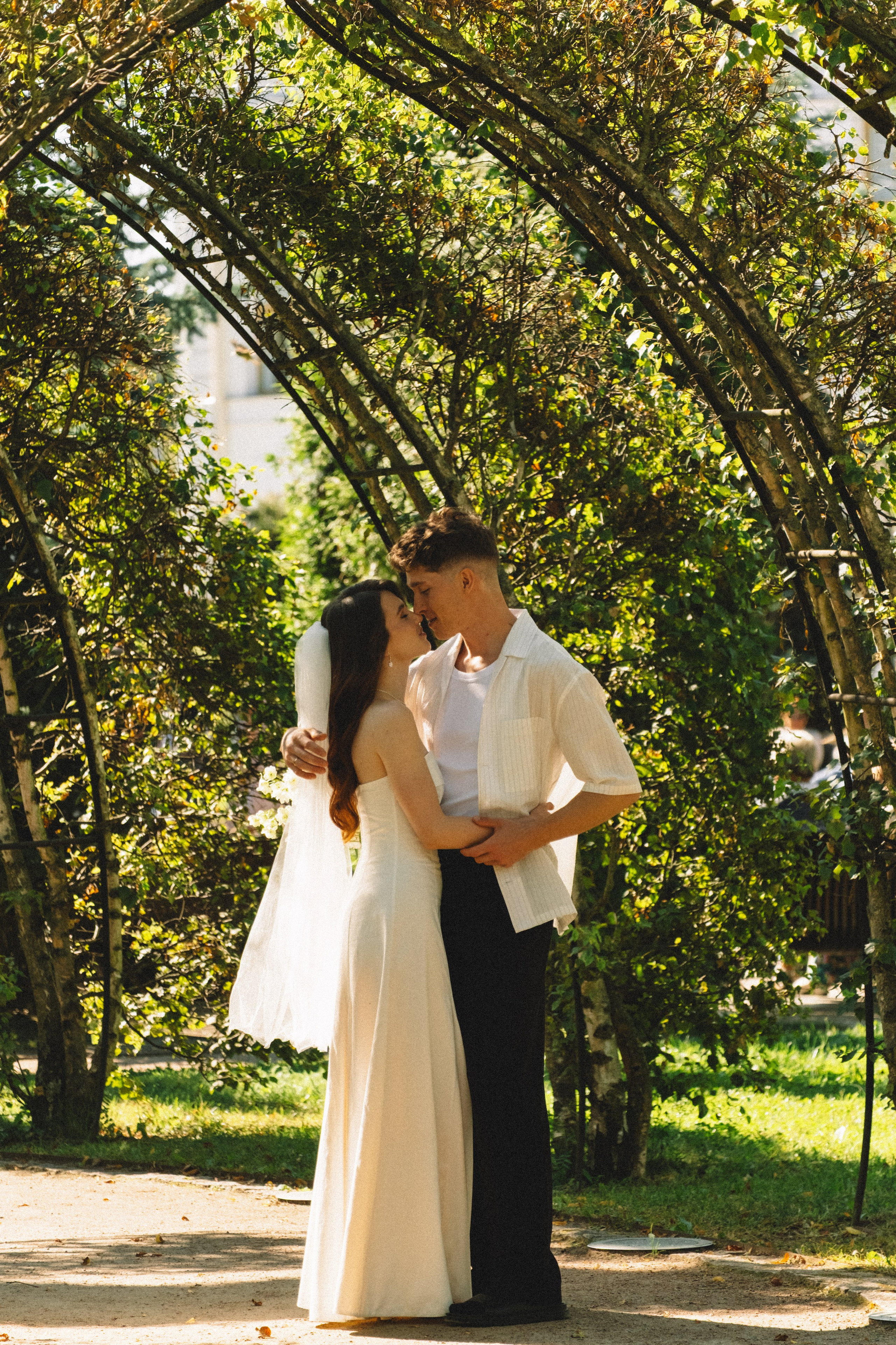 СВАДЕБНАЯ СЬЕМКА В ПЕТЕРГОФЕ И СЬЕМКА РЕПОРТАЖА В ЗАГСЕ ПЕТЕРГОФА. Профессиональный фотограф, Санкт-Петербург — Виктория Богомолова