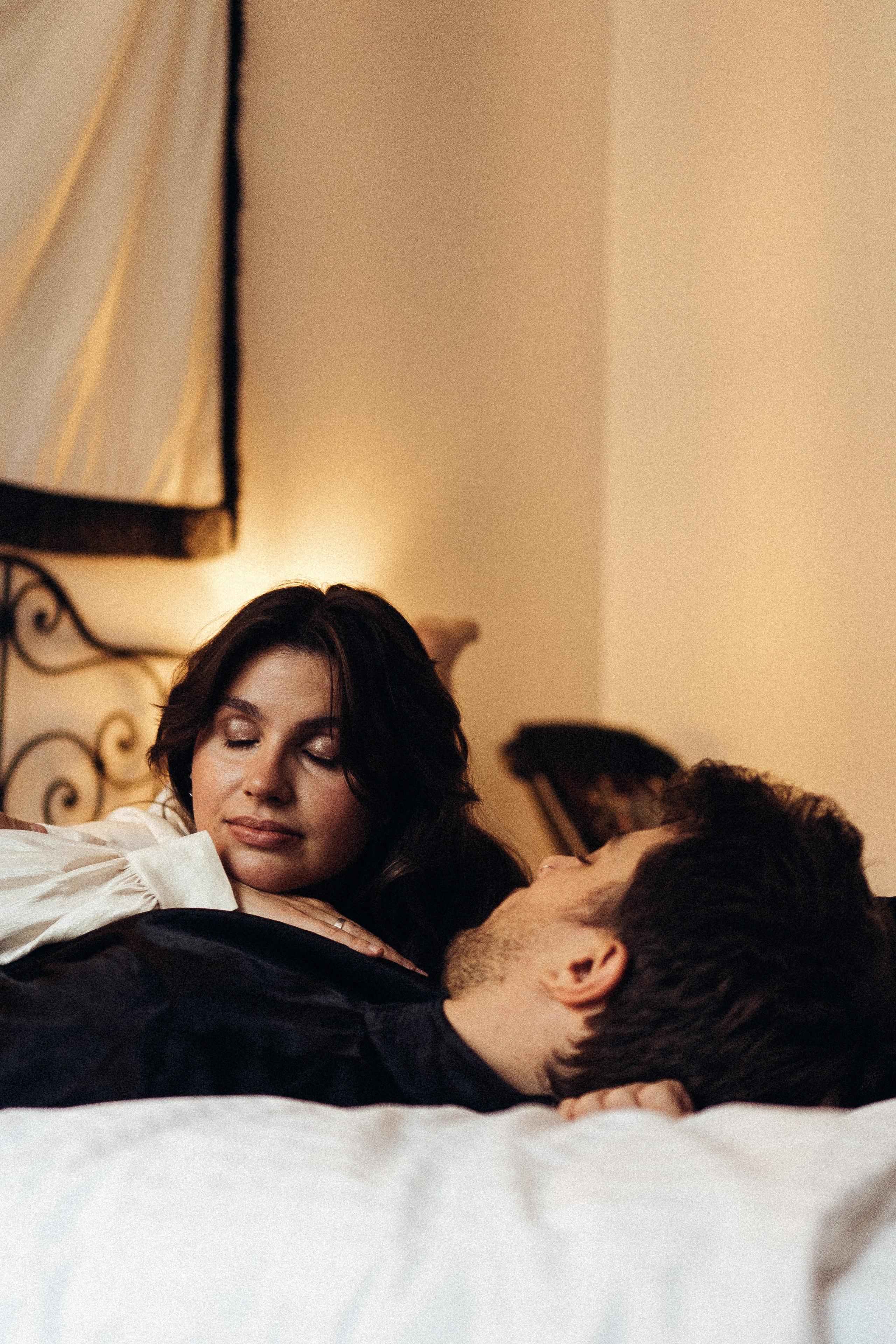 УТРО ЖЕНИХА И НЕВЕСТЫ В ПИТЕРСКОЙ КВАРТИРЕ И СЬЕМКА С СВАДЕБНЫХ ОБРАЗАХ. Профессиональный фотограф, Санкт-Петербург — Виктория Богомолова