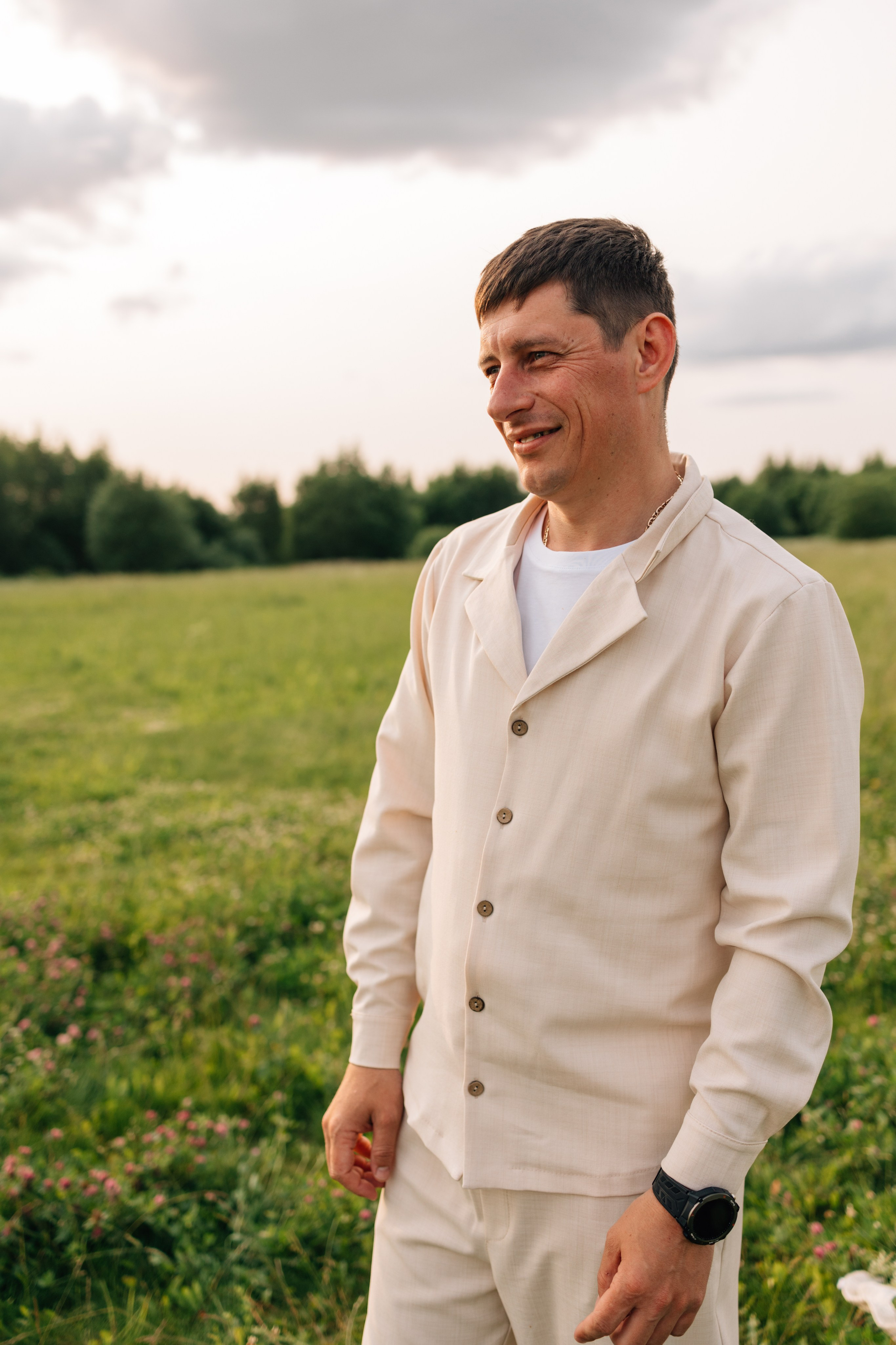 Анна, Марчелло, Настенька и Влада в поле. Фотограф Москва Светлана Кирюшина