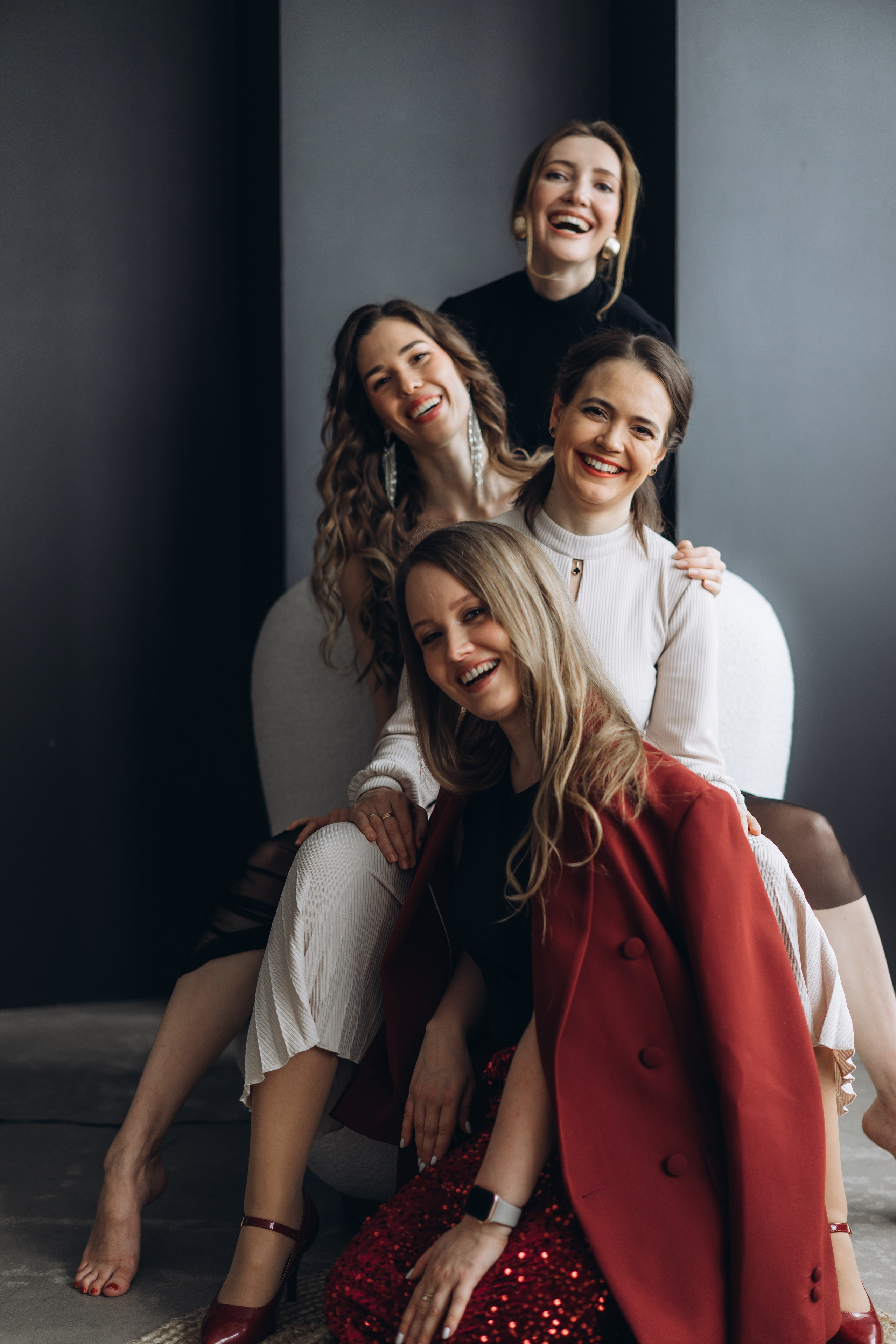 Групповая портретная съемка в студии. Фотограф Екатеринбург Кокшарова Александра