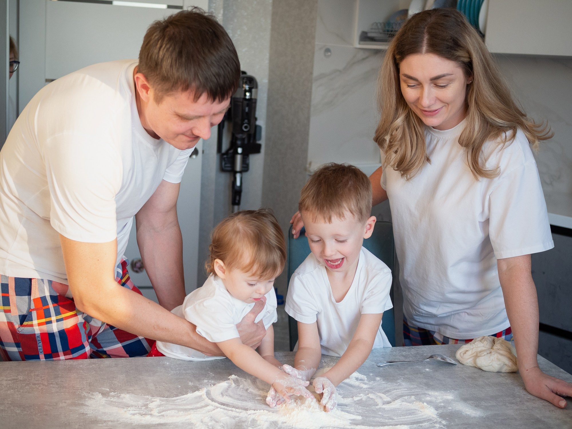 Семейная фотосессия у вас дома. Фотограф новорождённых в Перми и Култаево Анна Сажина