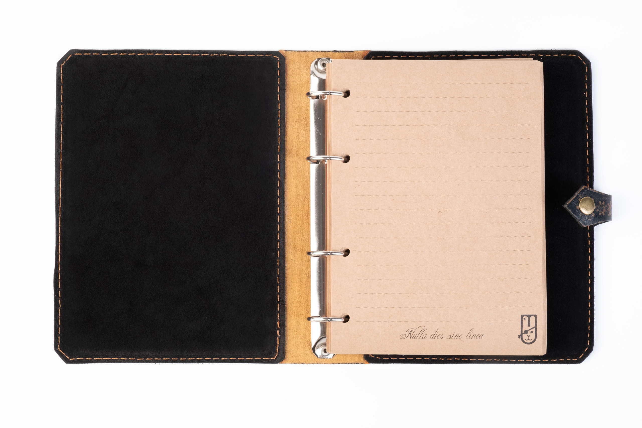 Кожаный блокнот. Иванова Екатерина. Фотограф Омск