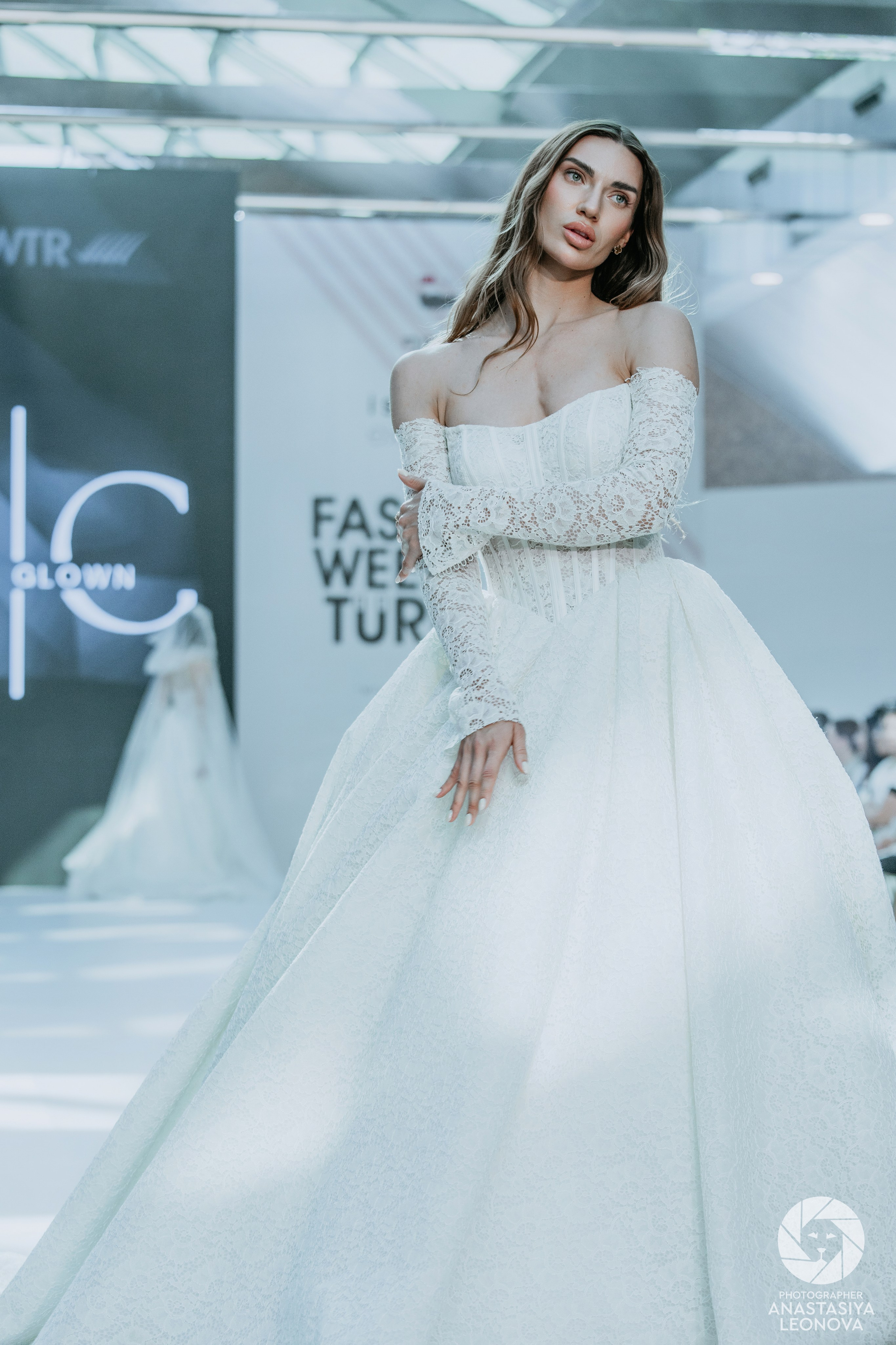 Fashion Week Türkiye [spring, 2025]. Anastasia Leonowa