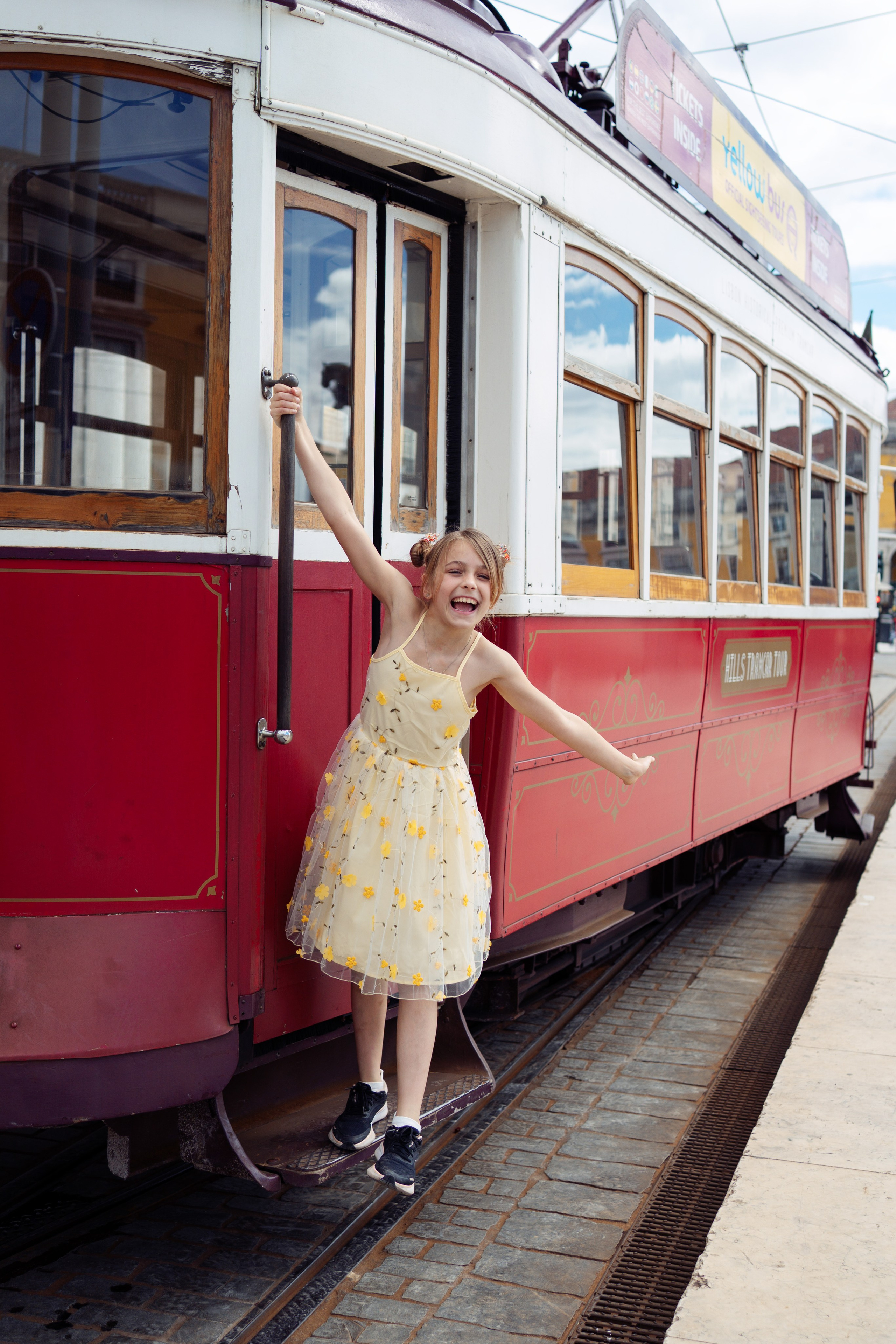 Lisbon&Ocean. I’m Julia Idamzhapova, a photographer based in Lisbon, creating natural and timeless images