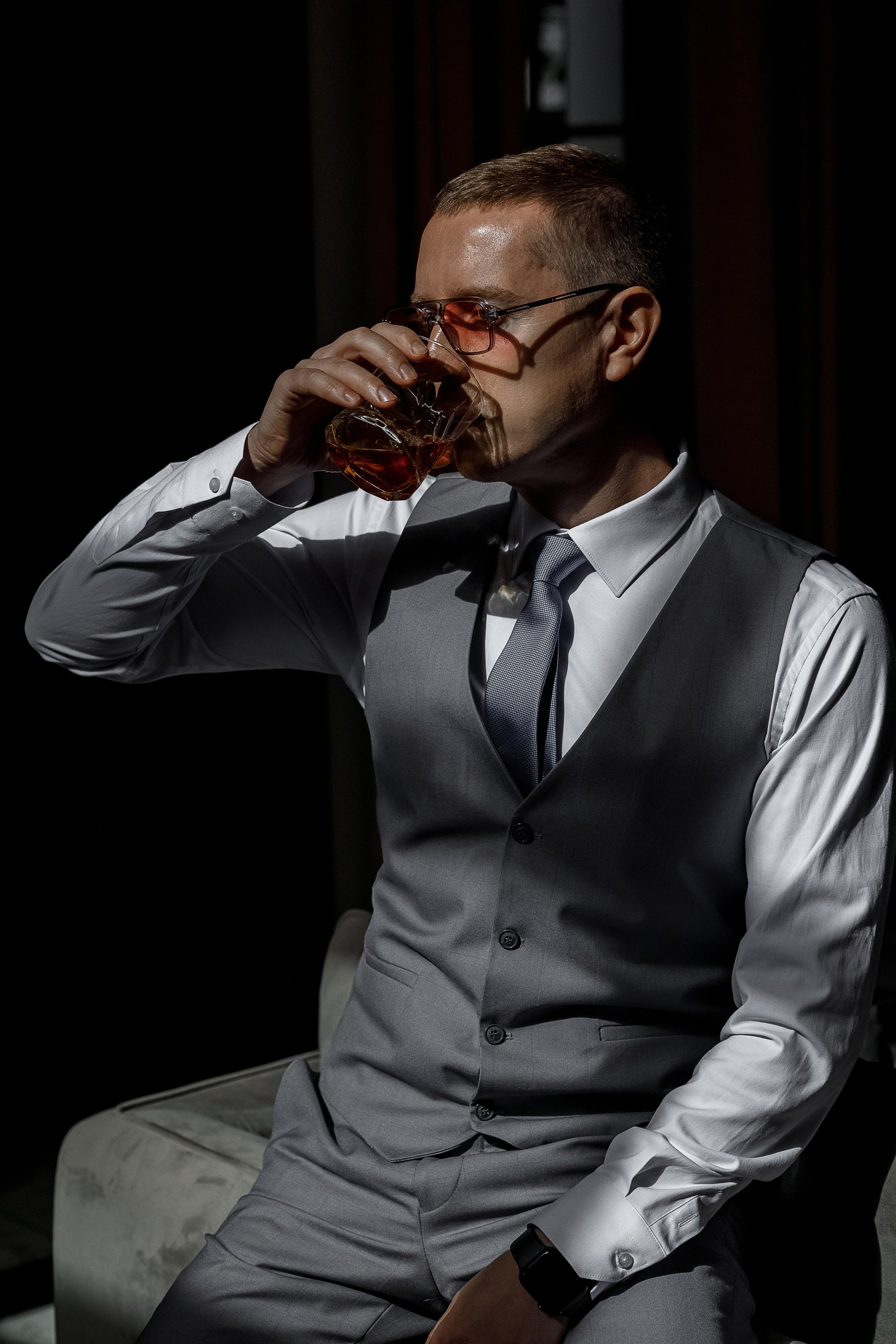 Фотосъемка невесты в эксклюзивном свадебном платье. Олег Сверчков | Свадебный фотограф Вологда