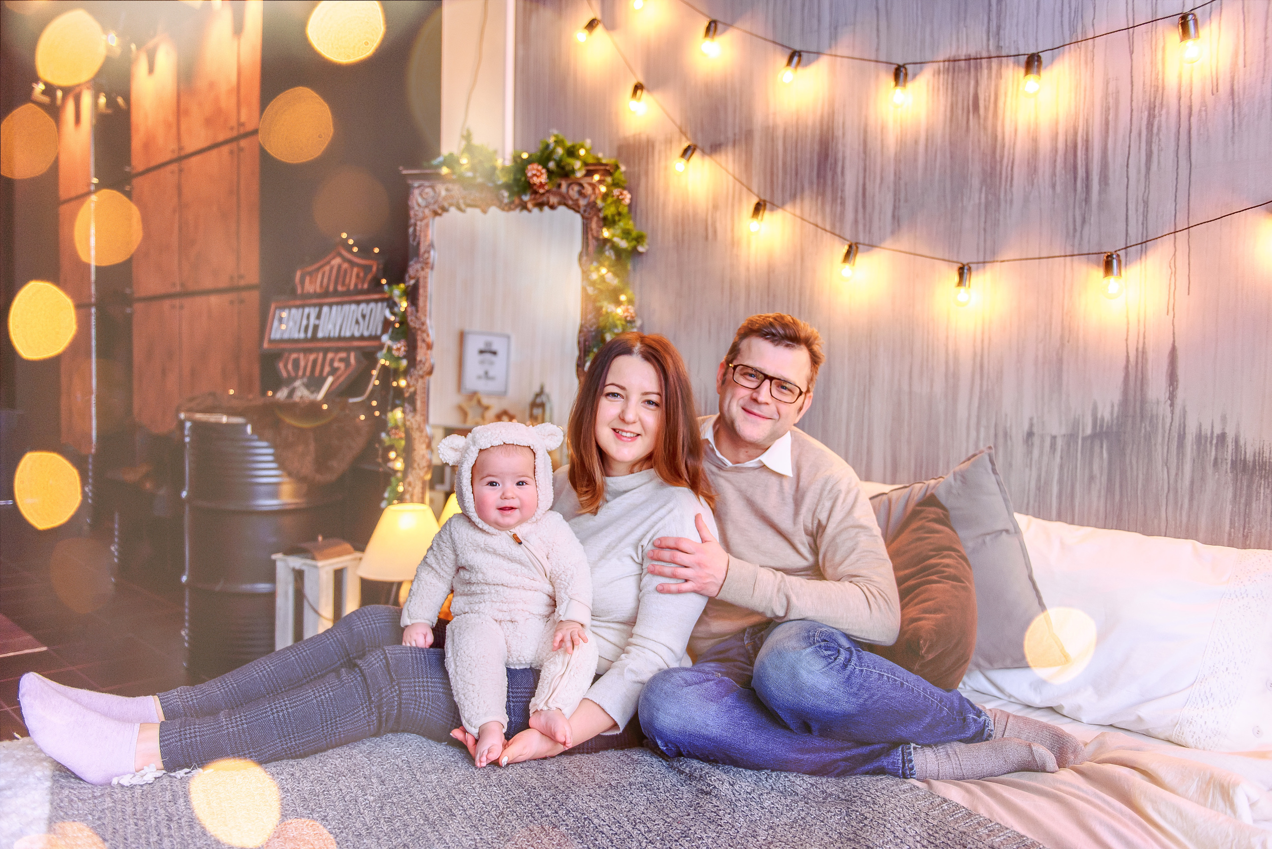 Семья Алексея и Ольги в фотостудии PROSTYLE. Свадебный и семейный фотограф в Москве Юлия Винник