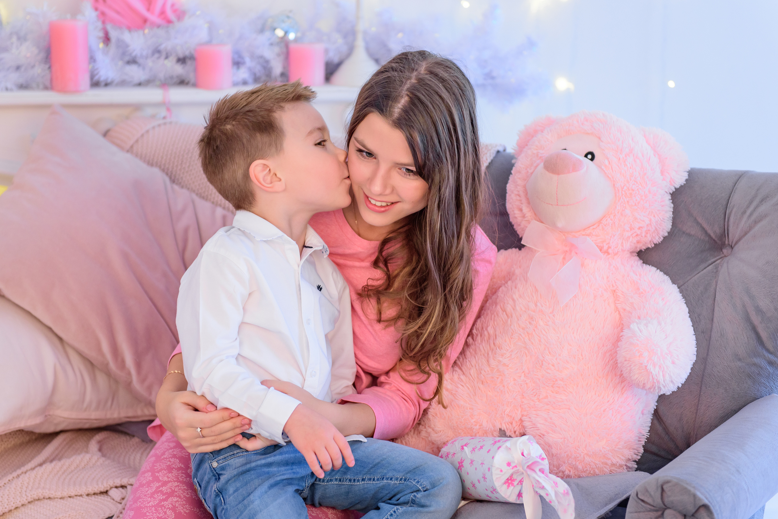 Новогодняя фотосессия для семьи Олега и Натальи в Loft18 Studio. Свадебный и семейный фотограф в Москве Юлия Винник