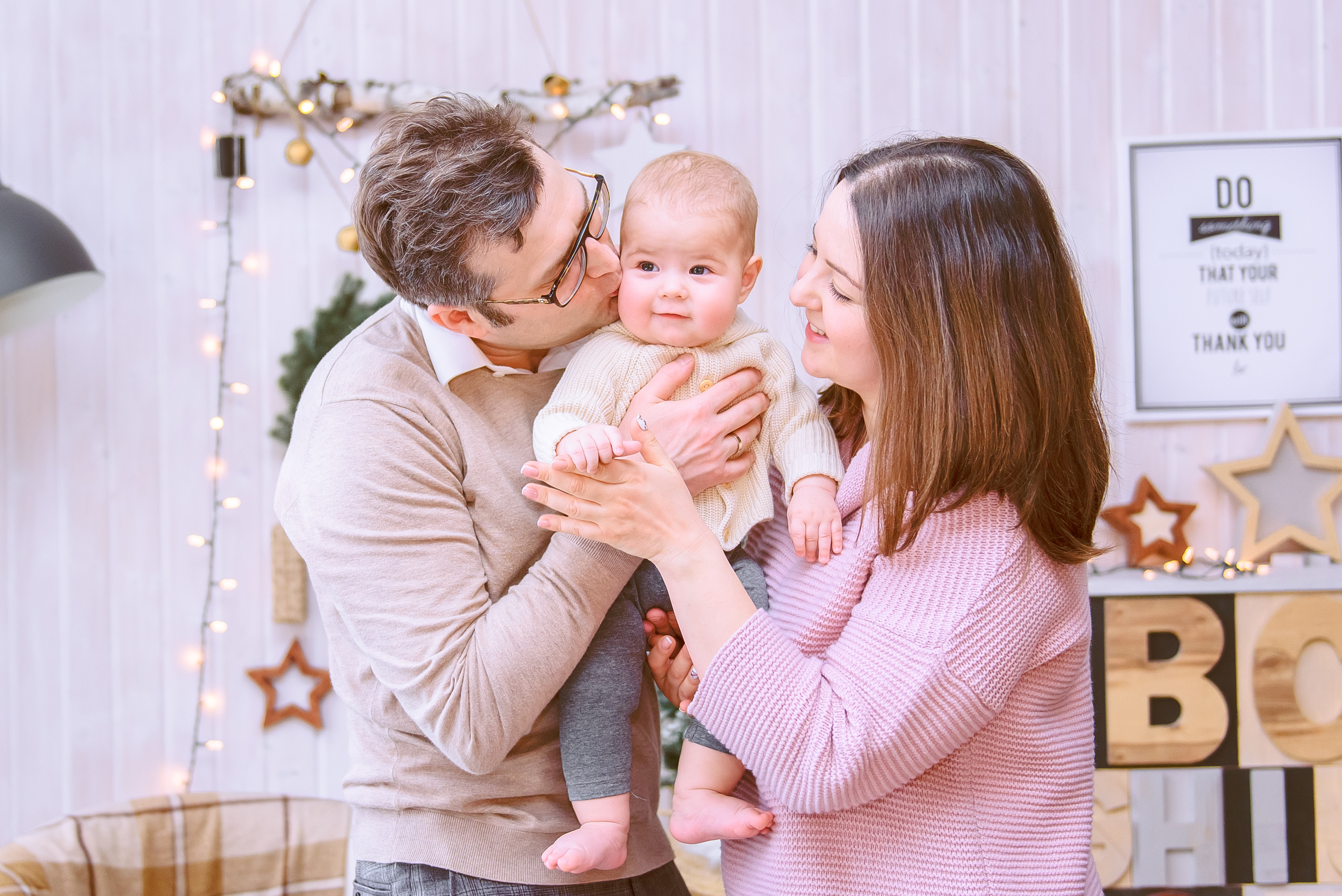 Семья Алексея и Ольги в фотостудии PROSTYLE. Свадебный и семейный фотограф в Москве Юлия Винник