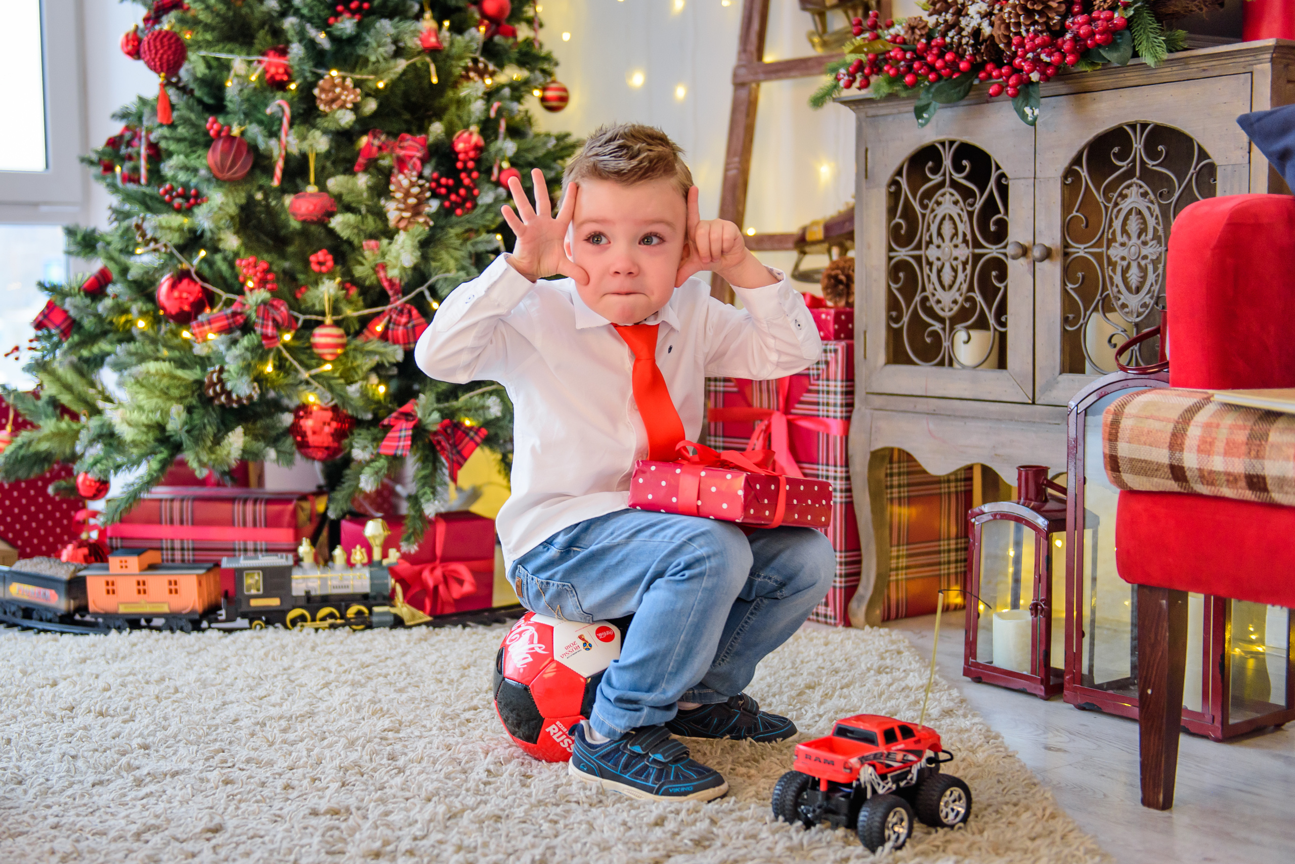 Новогодняя фотосессия для семьи Олега и Натальи в Loft18 Studio. Свадебный и семейный фотограф в Москве Юлия Винник