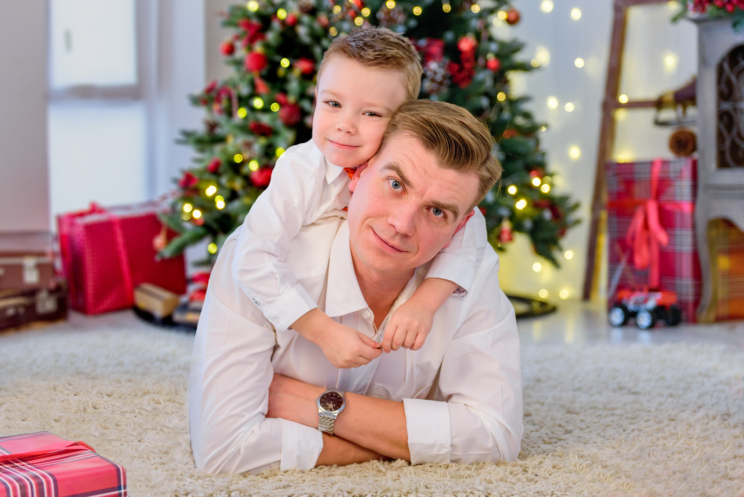 Новогодняя фотосессия для семьи Олега и Натальи в Loft18 Studio. Свадебный и семейный фотограф в Москве Юлия Винник