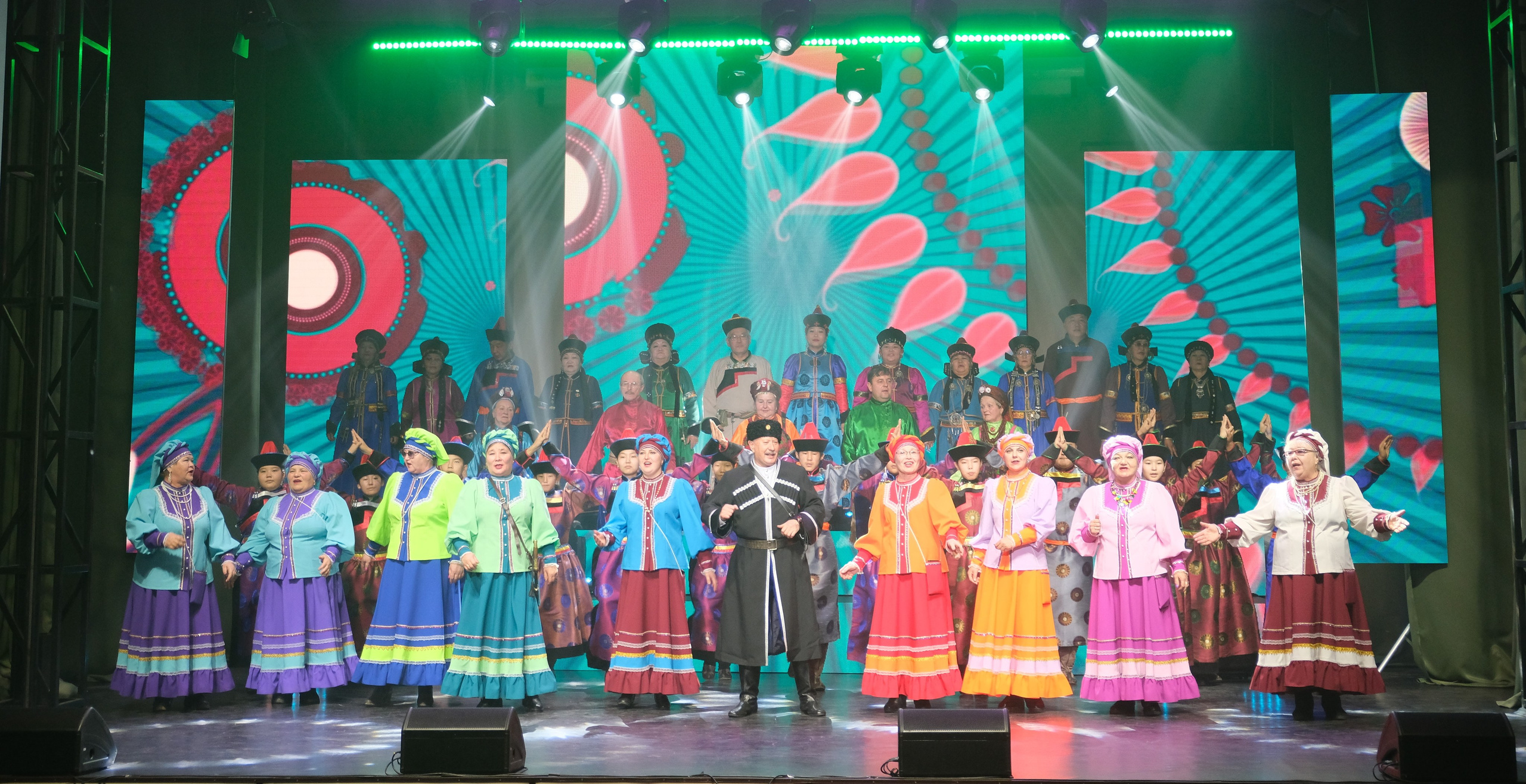 Концерт, посвященный 100-летию Хоринского района. Сэсэг — дочь степи | семейный фотограф