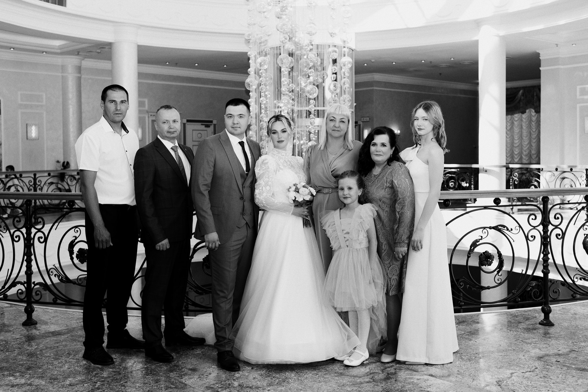 Свадебный фотограф в Тюмени Дарья Мустафина, портрет невесты в светлых тонах. Портретный фотограф Тюмень Дарья Мустафина