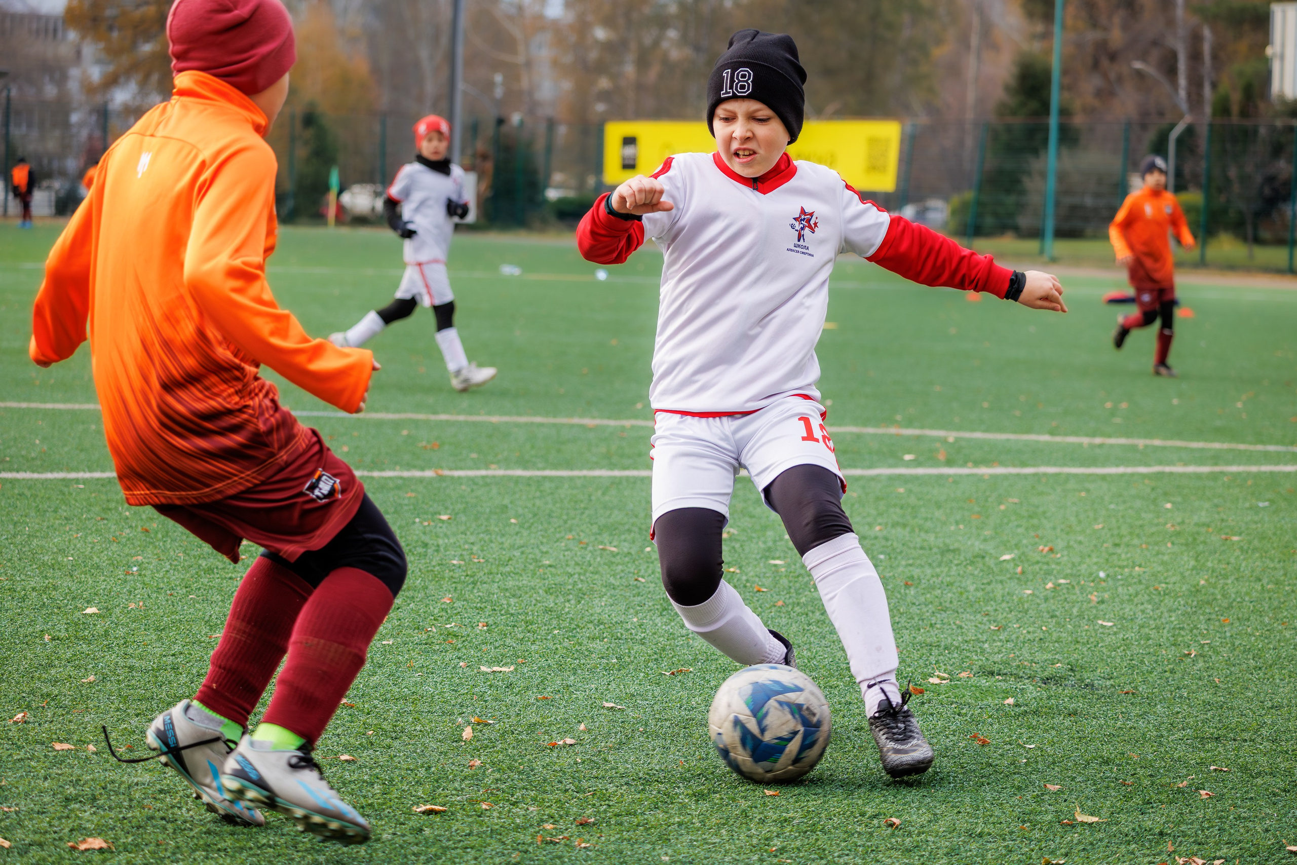 Товарищеский матч среди юниоров. Репортажный фотограф в Барнауле Владимир Игнатов