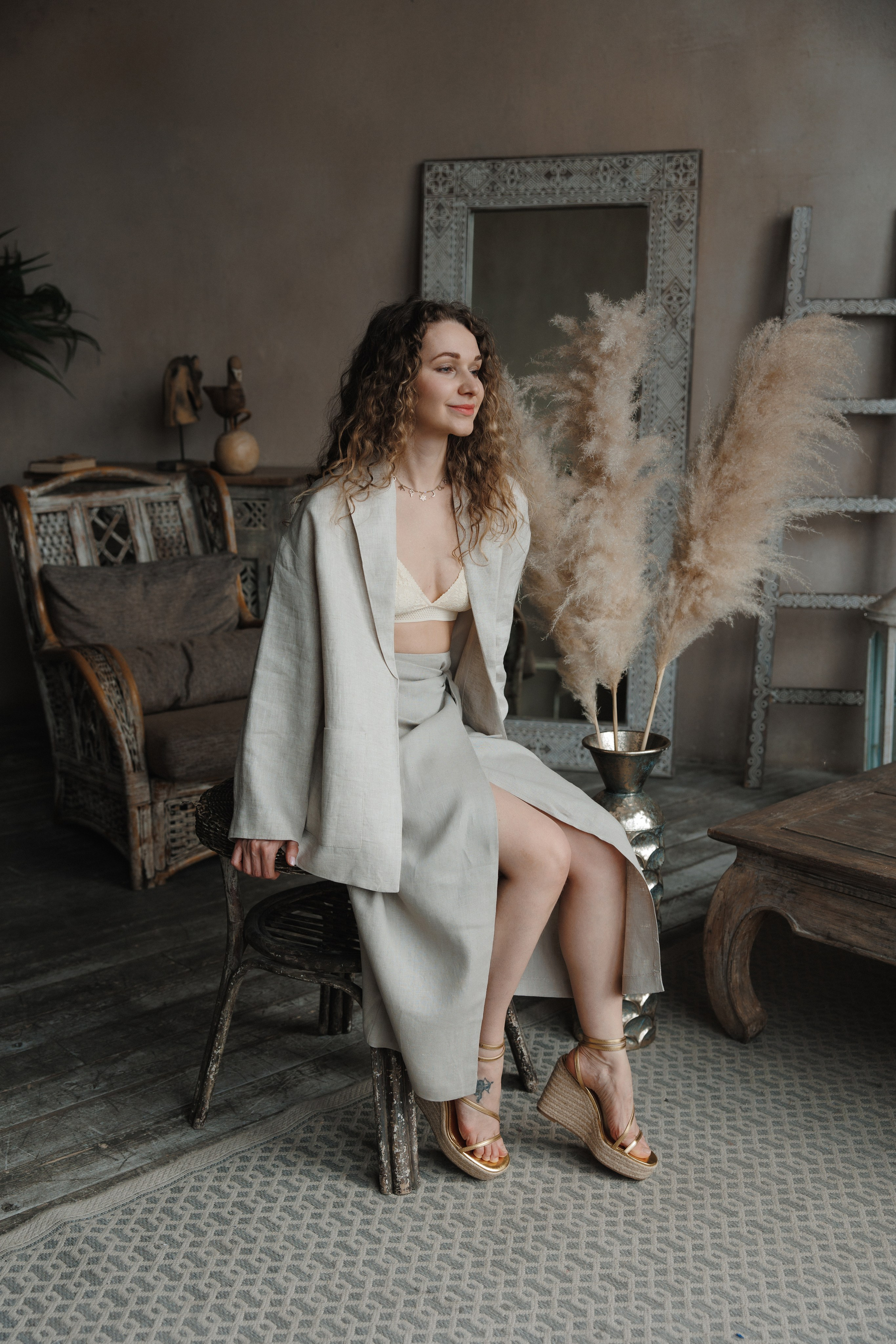 Портретный фотограф для контент съёмки в Новой Москве. Фотограф Москва. Портретный фотограф Александра Харитонова Москва Новая Москва Троицк