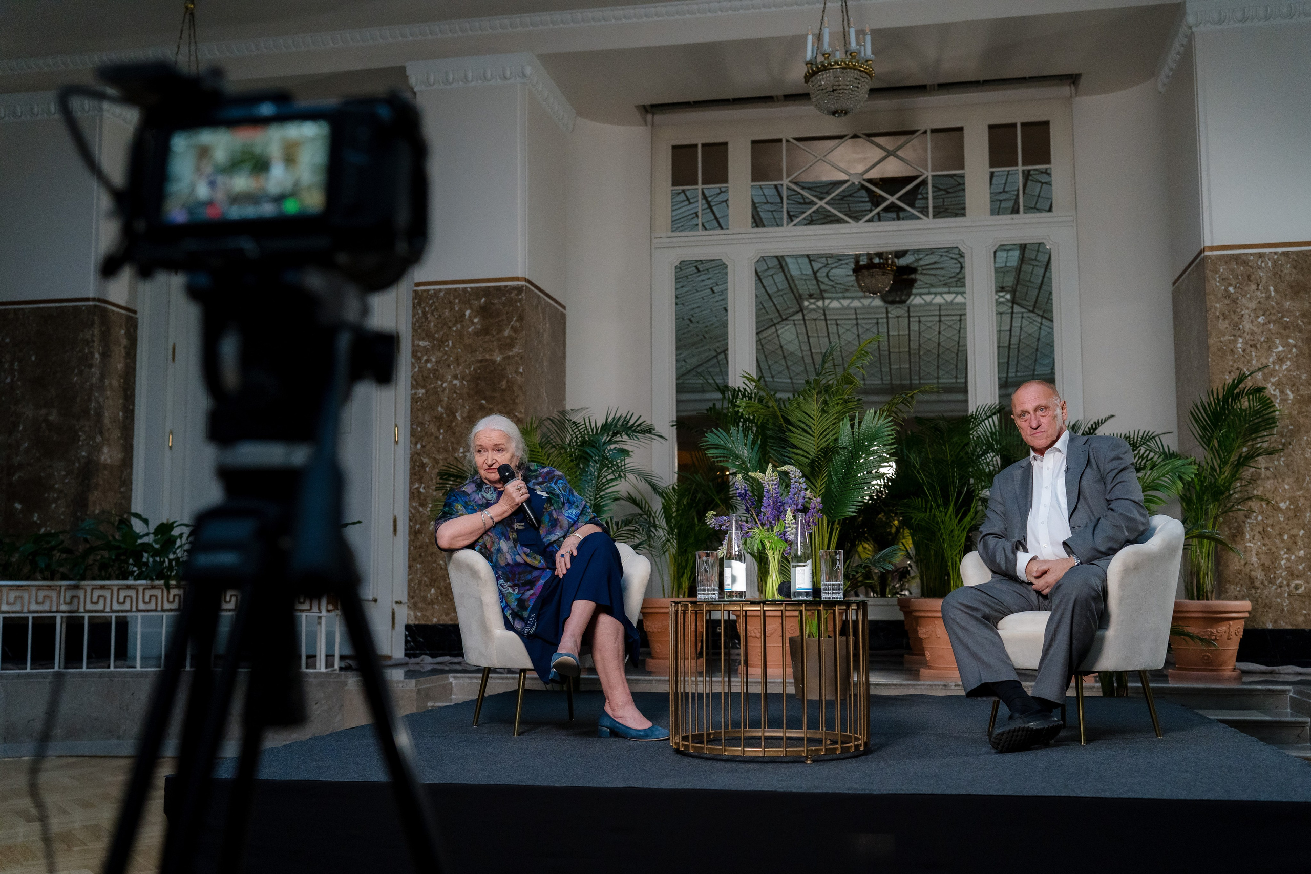 Выступление Татьяны Черниговской на встрече выпускников Экономического факультета МГУ им. М. В. Ломоносова в рамках ПМЭФ