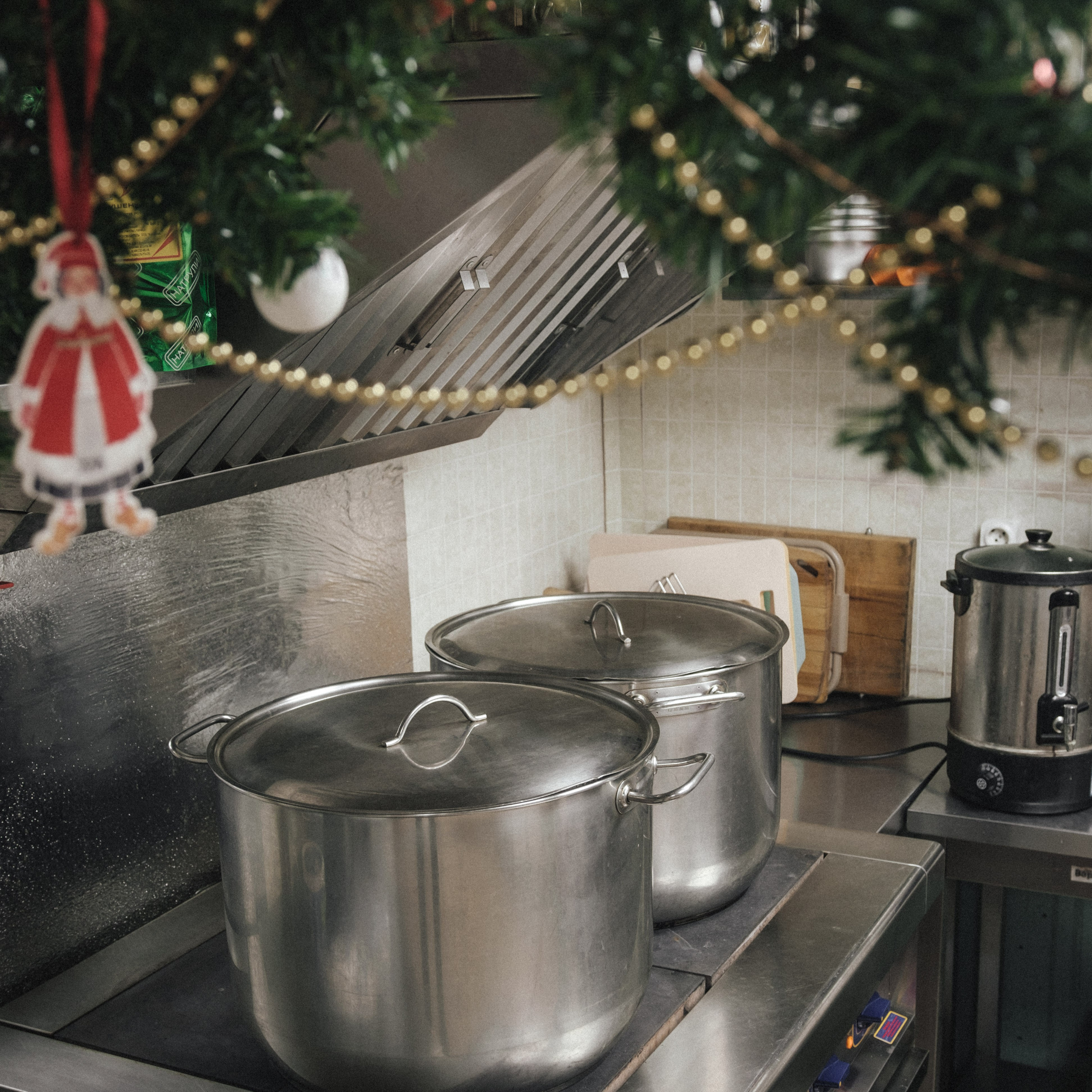 Снова готовка для кормления бездомных. Фотограф в Москве Максим Скоробогатов