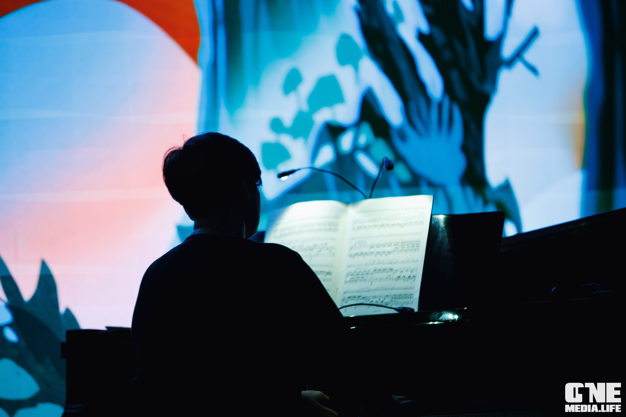 Фоторепортаж из Янтарь Холла. One Media Life: фоторепортажи, фотоотчеты с мероприятий и заведений