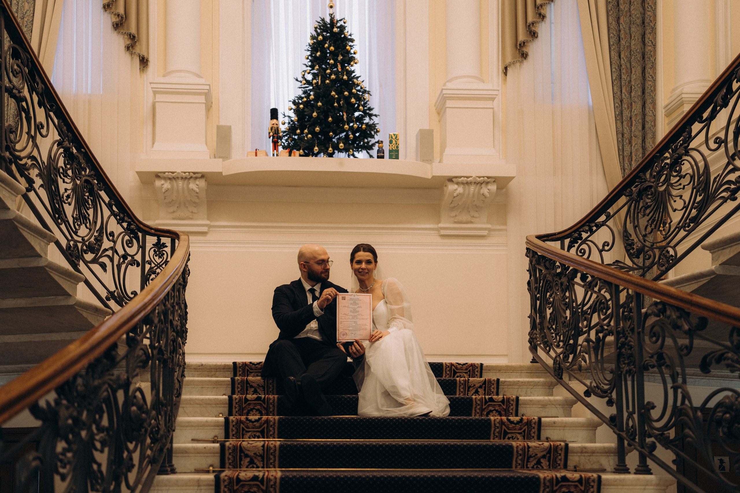 СВАДЕБНАЯ СЬЕМКА ВО ВТОРОМ ДВОРЦЕ (ДЕКАБРЬ) ТАКЖЕ СЬЕМКА В СТУДИИ НА ЧЕРНЫШЕВСКОЙ. Профессиональный фотограф, Санкт-Петербург — Виктория Богомолова
