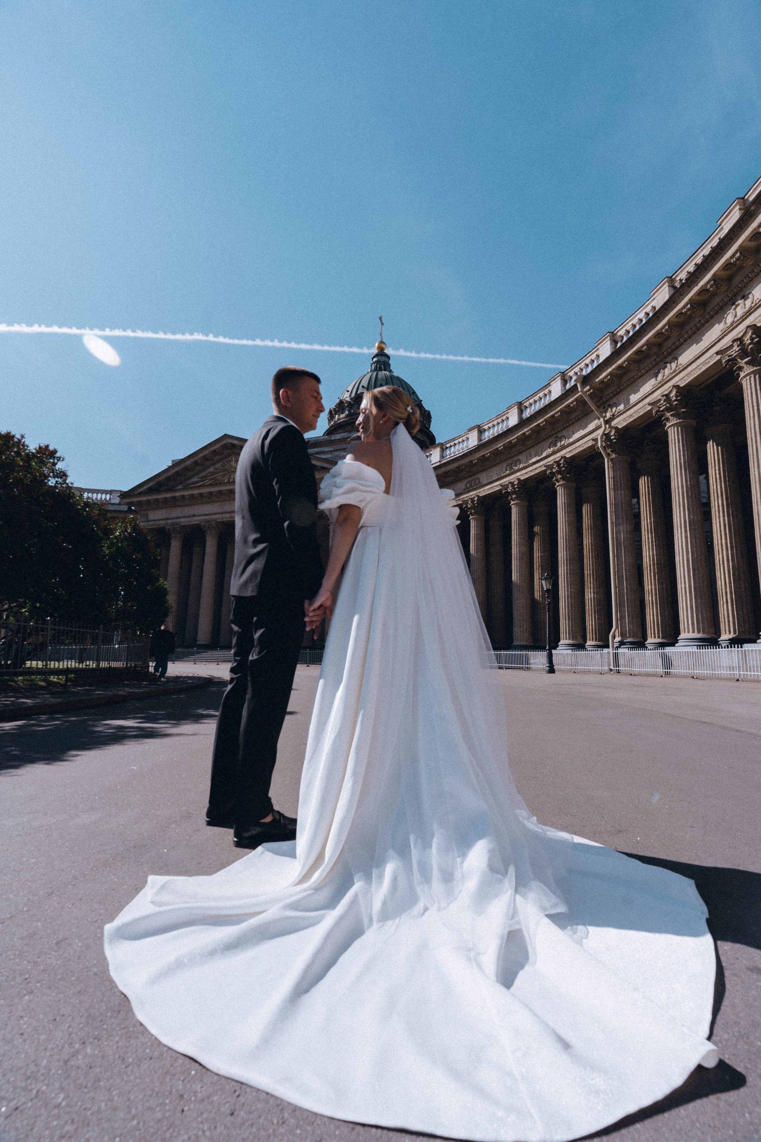 СВАДЕНБНАЯ СЬЕМКА НА КАТЕРЕ ПО КАНАЛАМ САНКТ-ПЕТЕРБУРГА И В АКВАТОРИИ НЕВЫ. Профессиональный фотограф, Санкт-Петербург — Виктория Богомолова