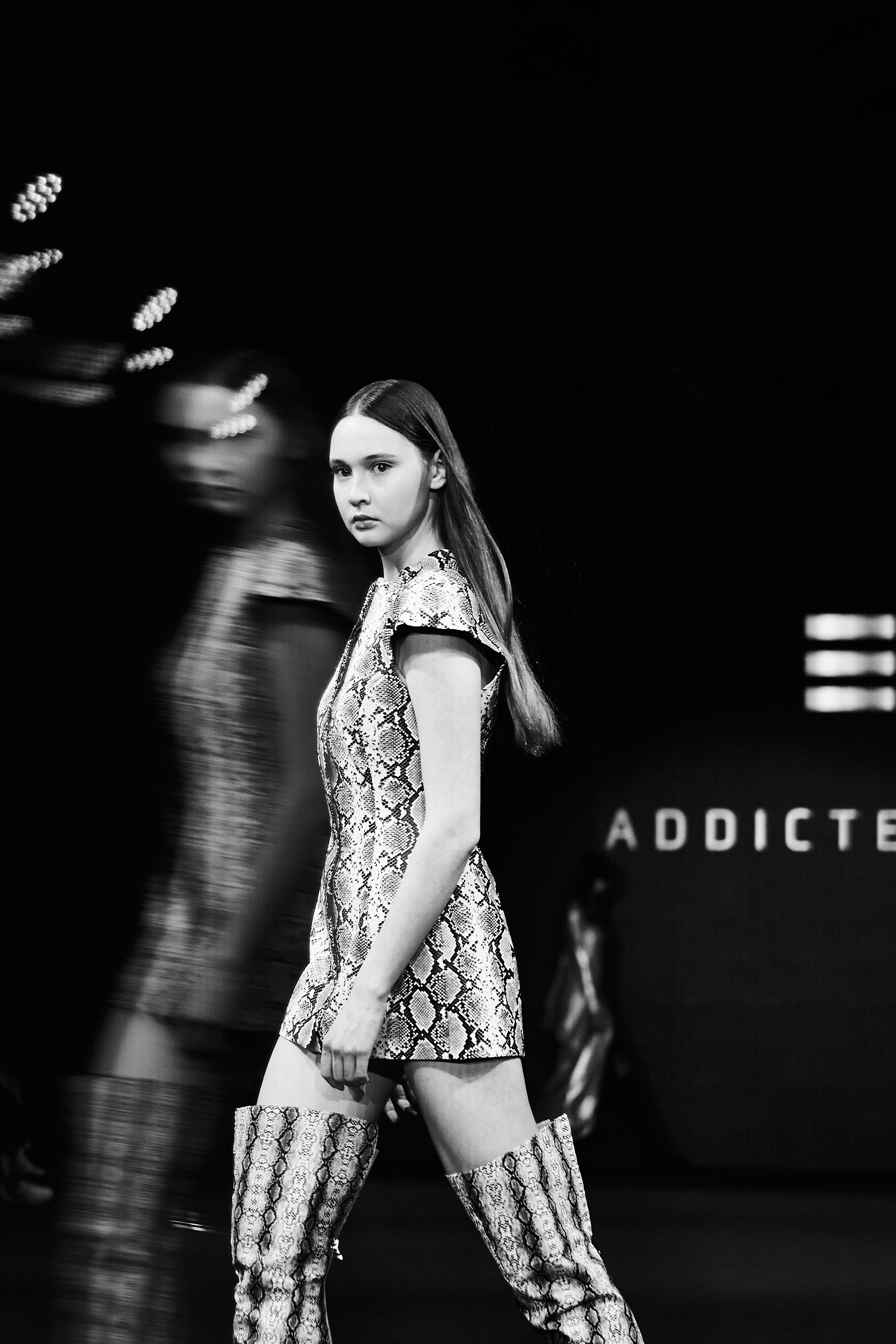 Sochi Fashion Week май 2026. Профессиональный фотограф в Сочи Виктория Джой. Обучение