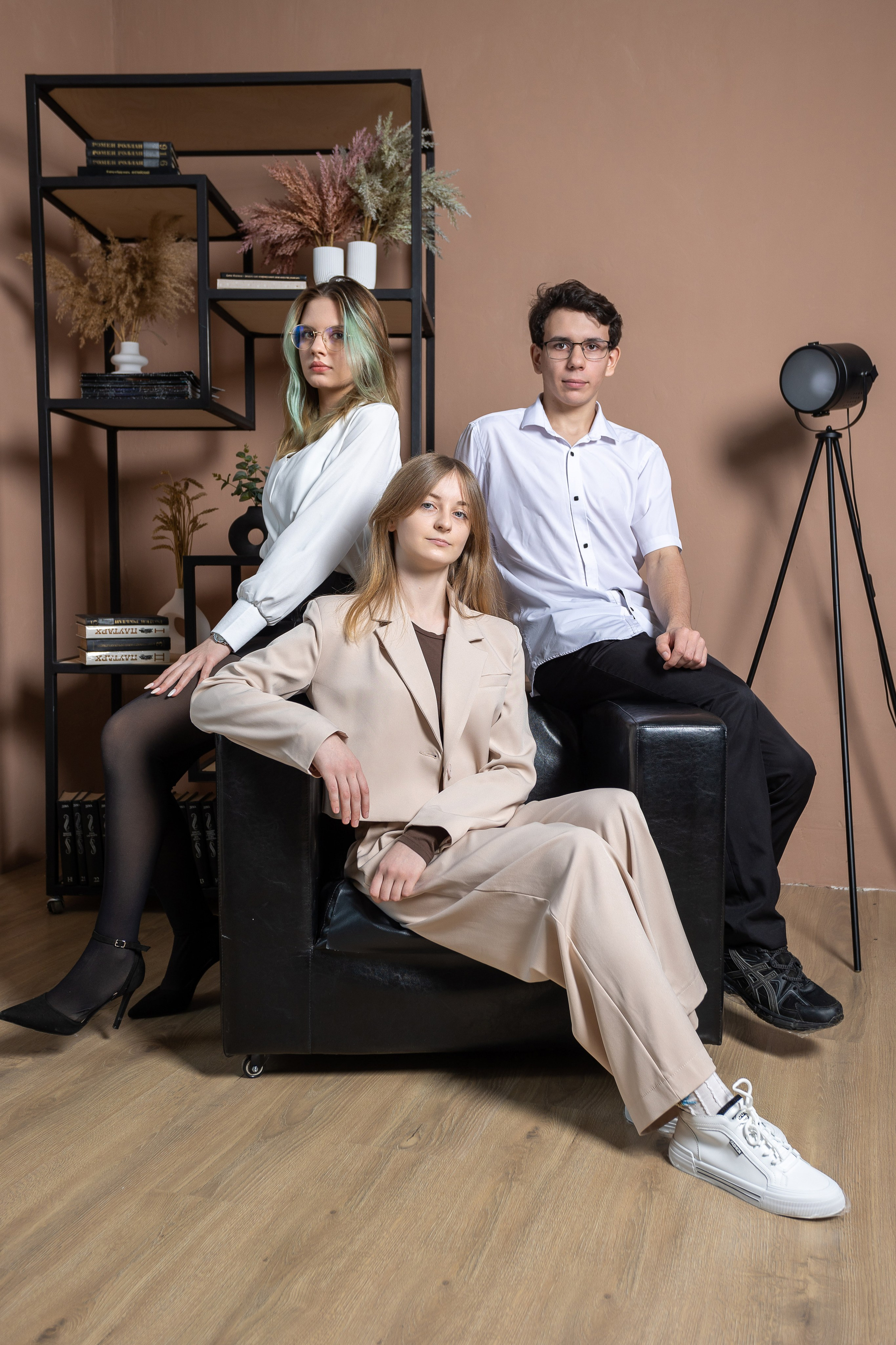 В студии. Выпускные альбомы Майкоп, Краснодар Елена Золотарева