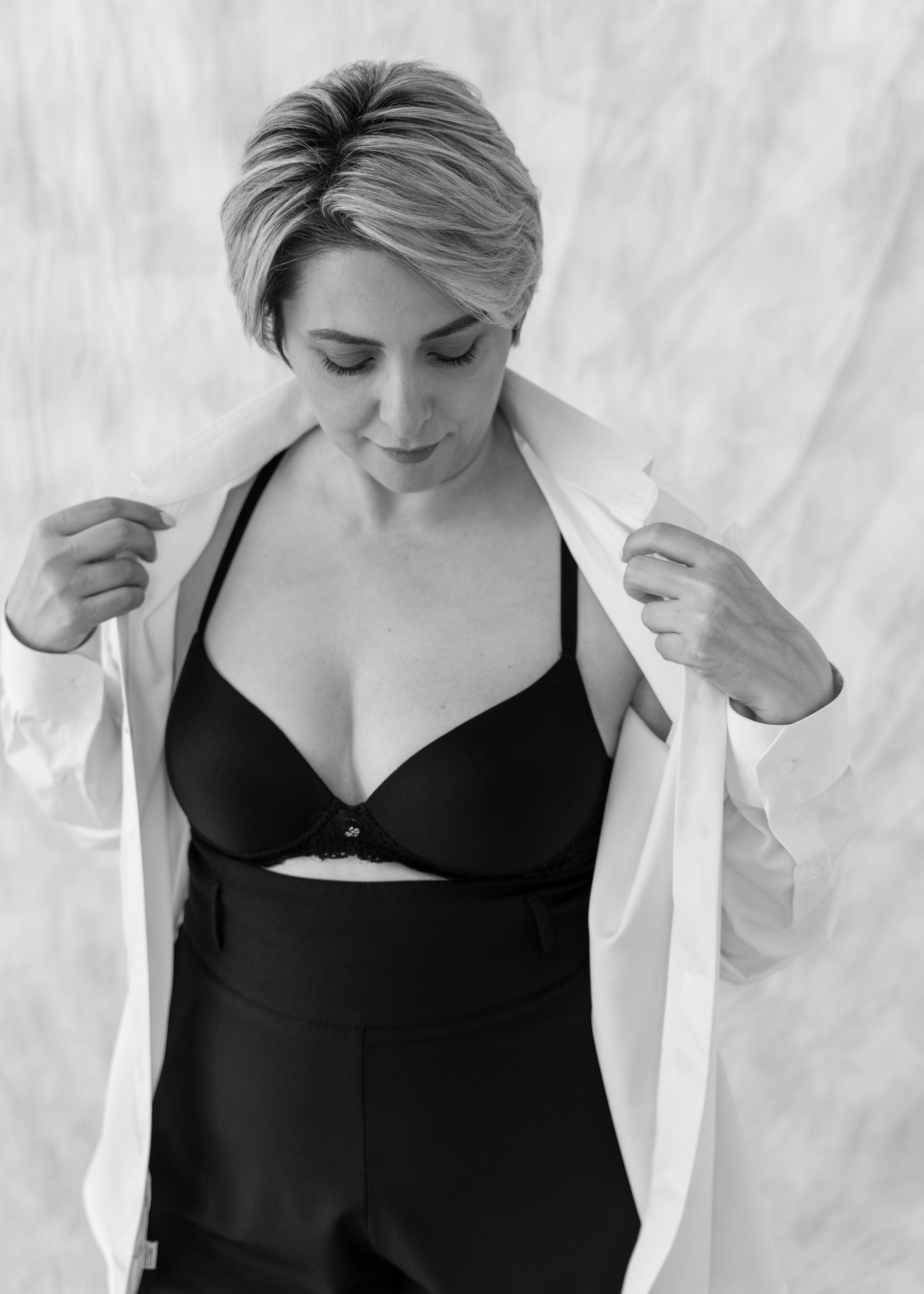 Профессиональная фотосессии в студии для женщины PLUS SIZE. Женский фотограф в Красноярске