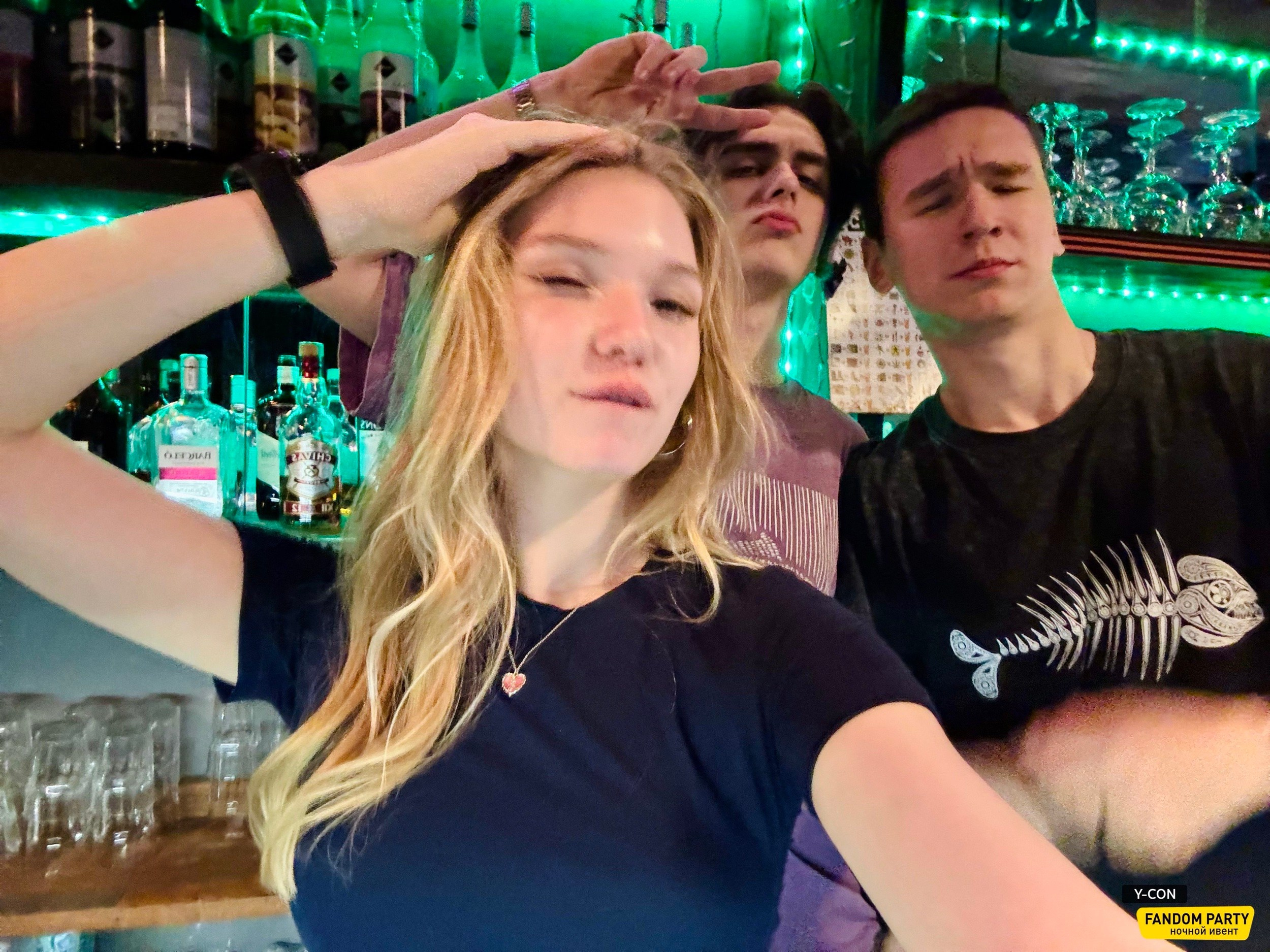 Fandom Party 18+ в Live Star Club 2025. Различные мероприятия и просто фотографии людей