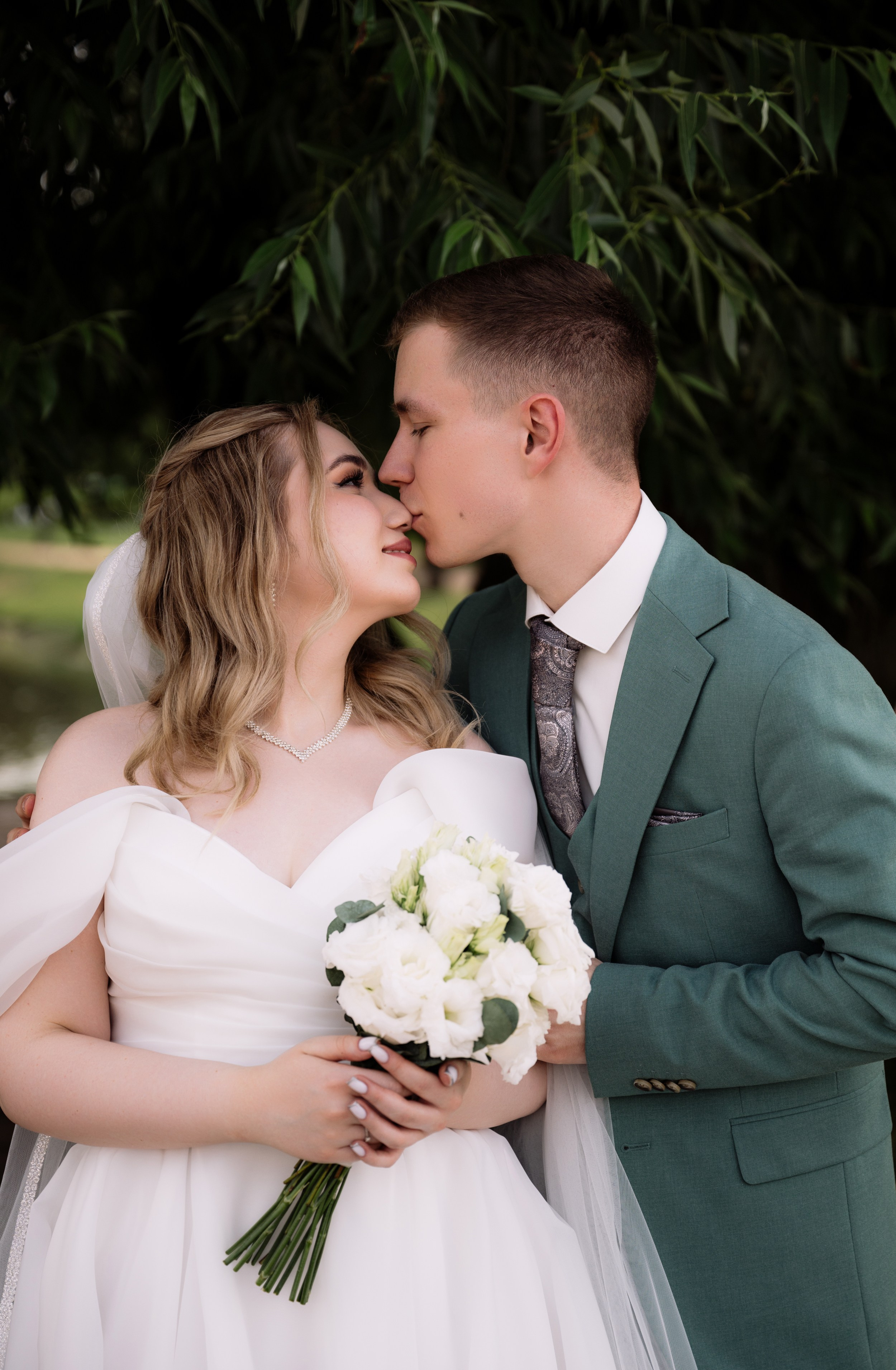 Свадебная прогулка в Царицино. Фотограф в Москве Алёна Степутенко