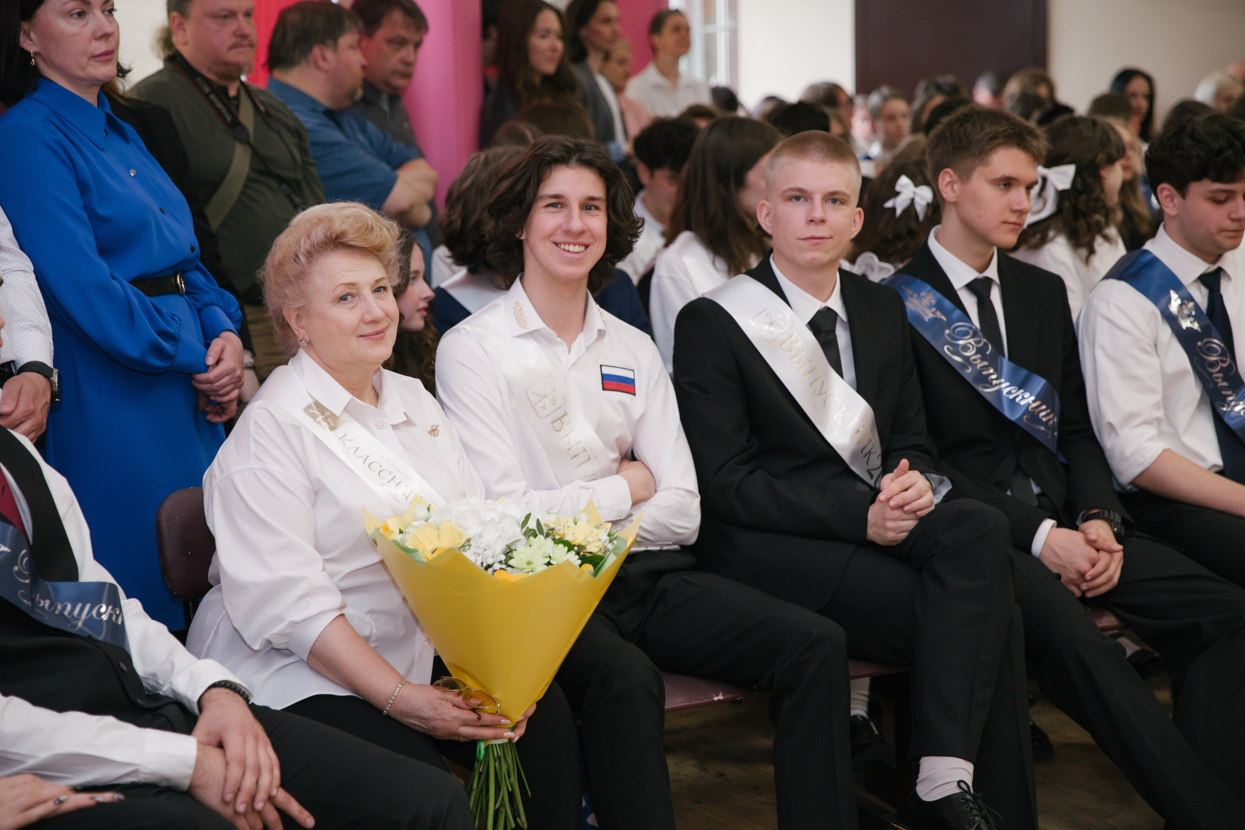 Последний Звонок — 9 класс. Портретный и репортажный фотограф в Санкт-Петербурге Елизавета Я