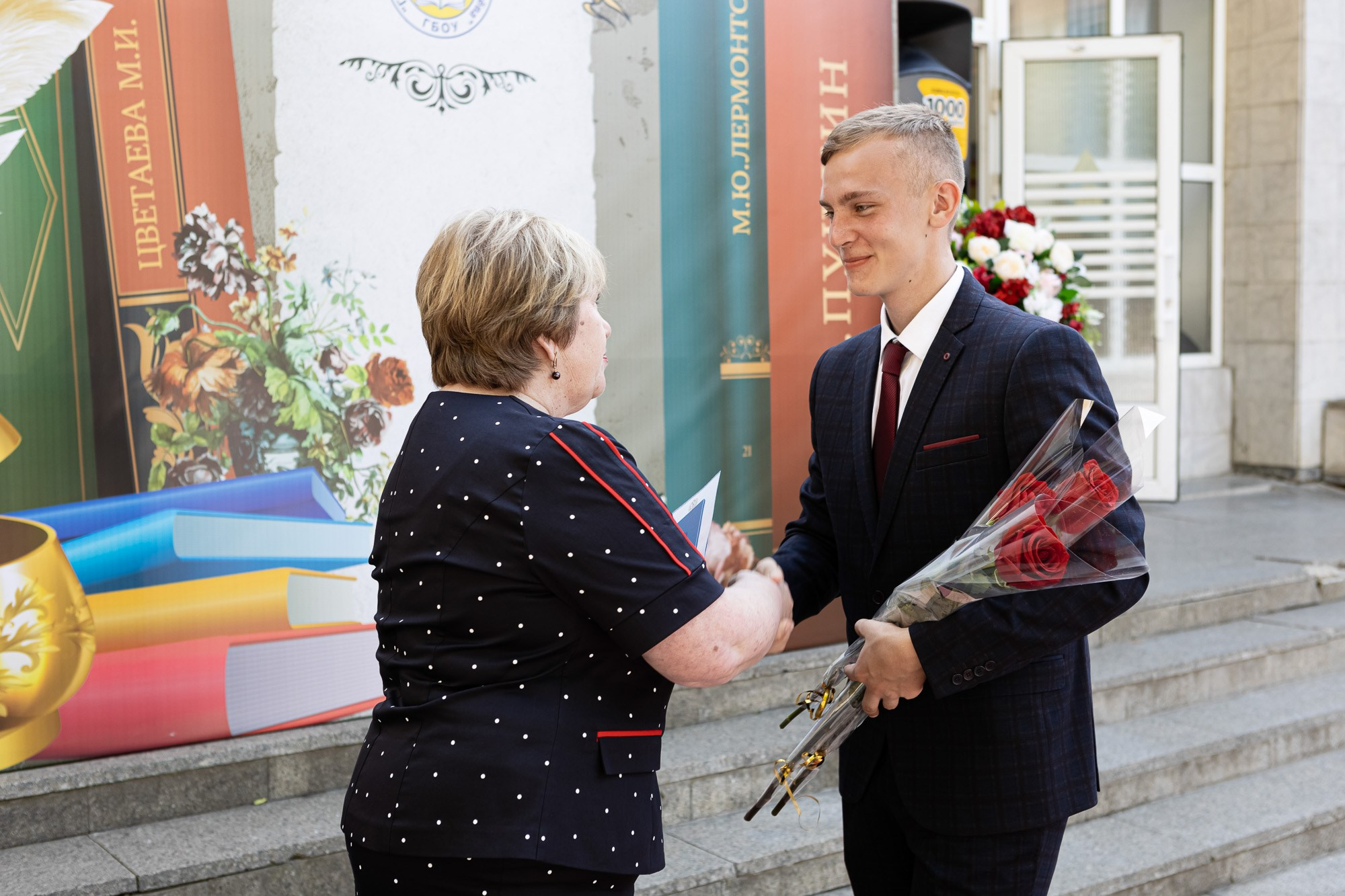 Фотосъёмка выпускного в школе. Свадебный фотограф, фотосъемка в Крыму, Севастополе, Симферополе, Ялте