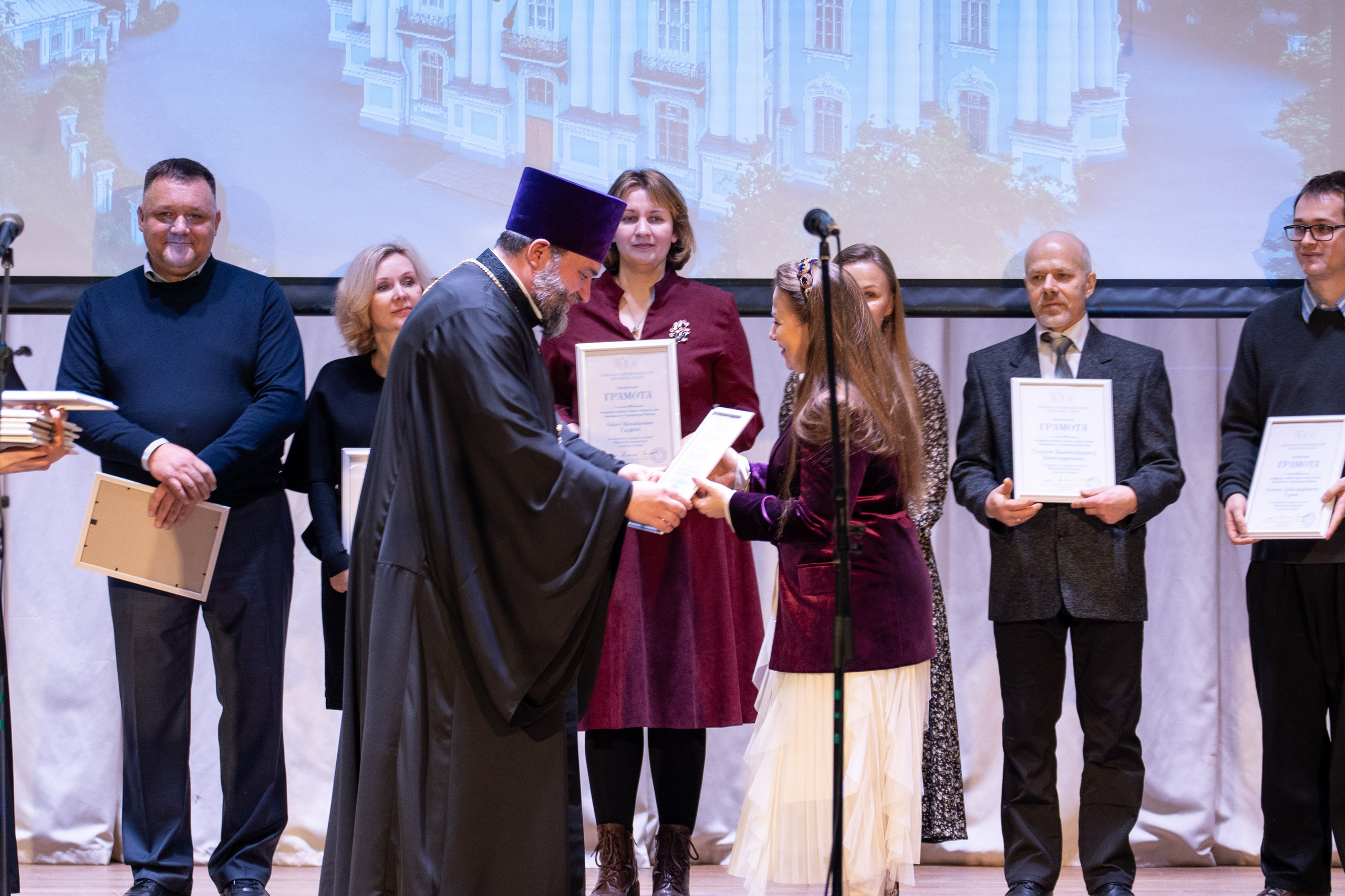 Праздничный концерт в честь 265 летия освящения нижнего храма собора во имя Святителя и Чудотворца Николая. НИКОЛО-БОГОЯВЛЕНСКИЙ МОРСКОЙ СОБОР