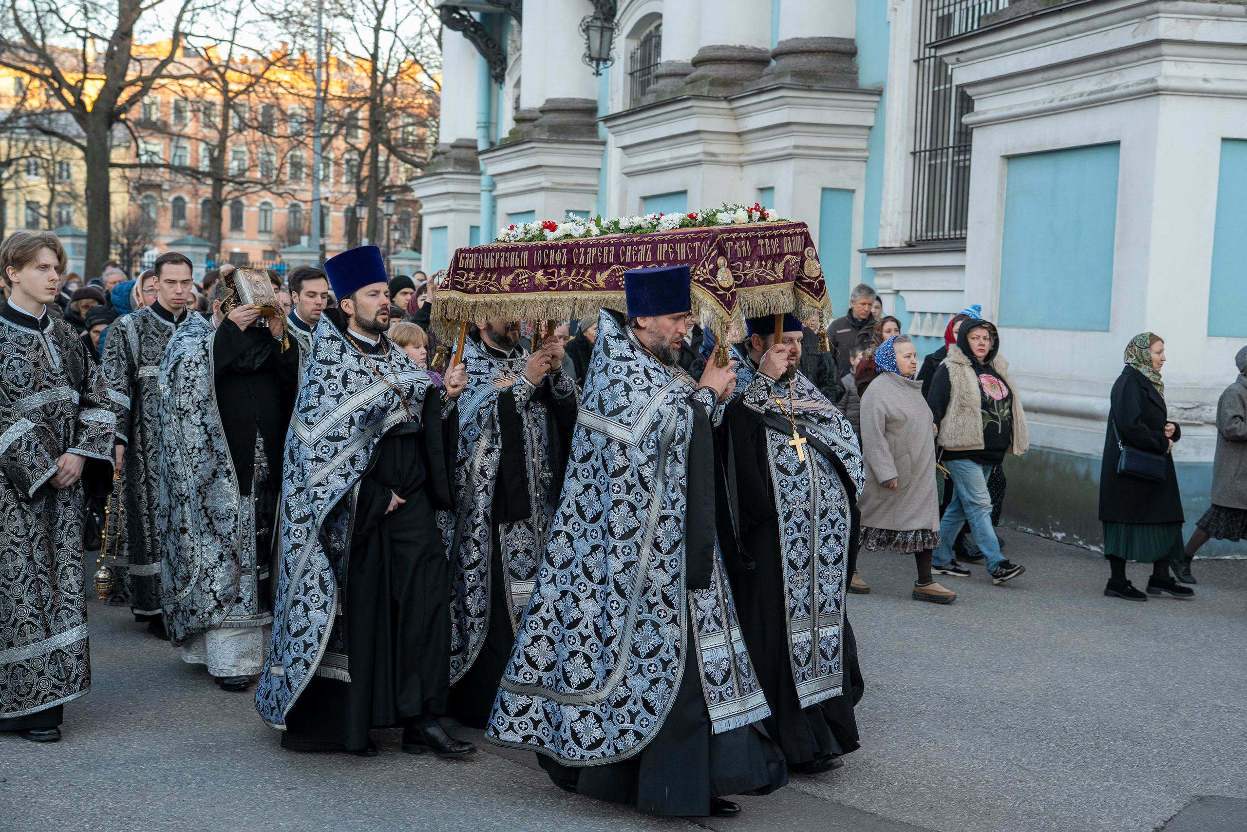 Великая пятница. Утреня с великим славословием. Чин погребения Спасителя. НИКОЛО-БОГОЯВЛЕНСКИЙ МОРСКОЙ СОБОР