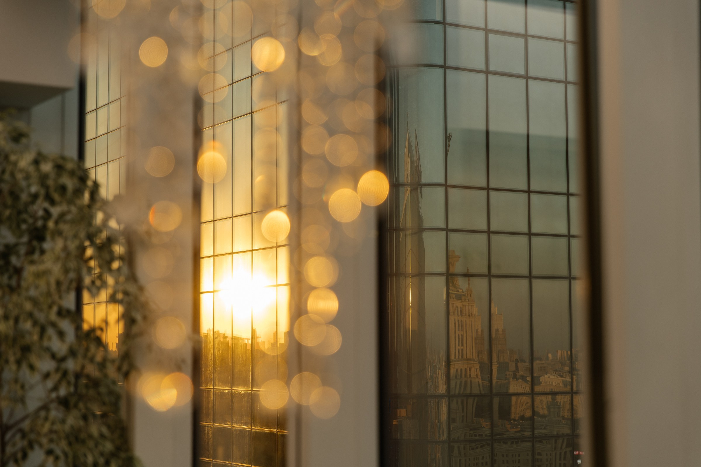 Свадебная фотосессия в Radisson Collection Hotel Moscow 5. Свадебный фотограф в Москве Элина Ларченкова. Фото, которые цепляют