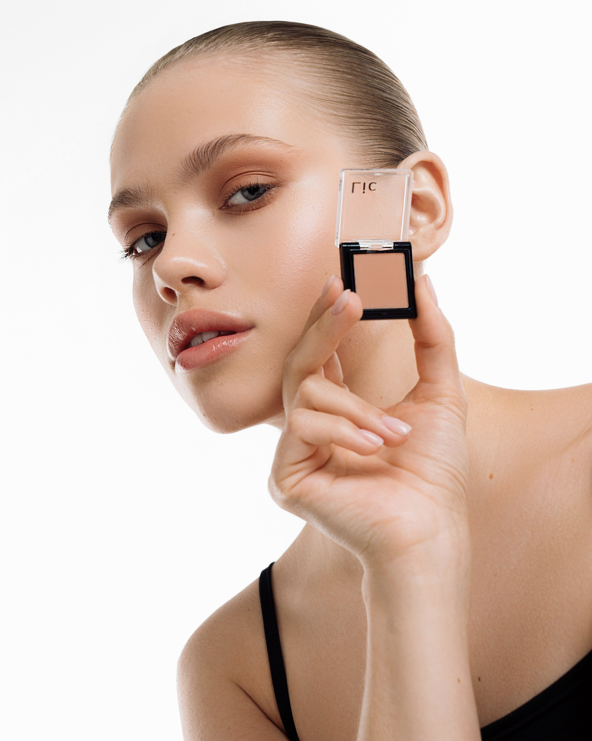 Lic Eye shadow. Fashion фотограф и Арт директор. Санкт-Петербург и Москва