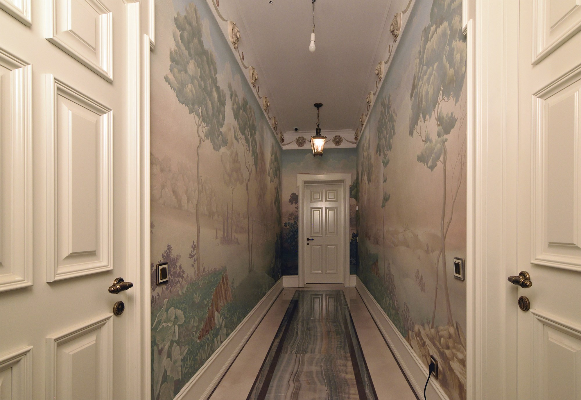 Английская роспись стен