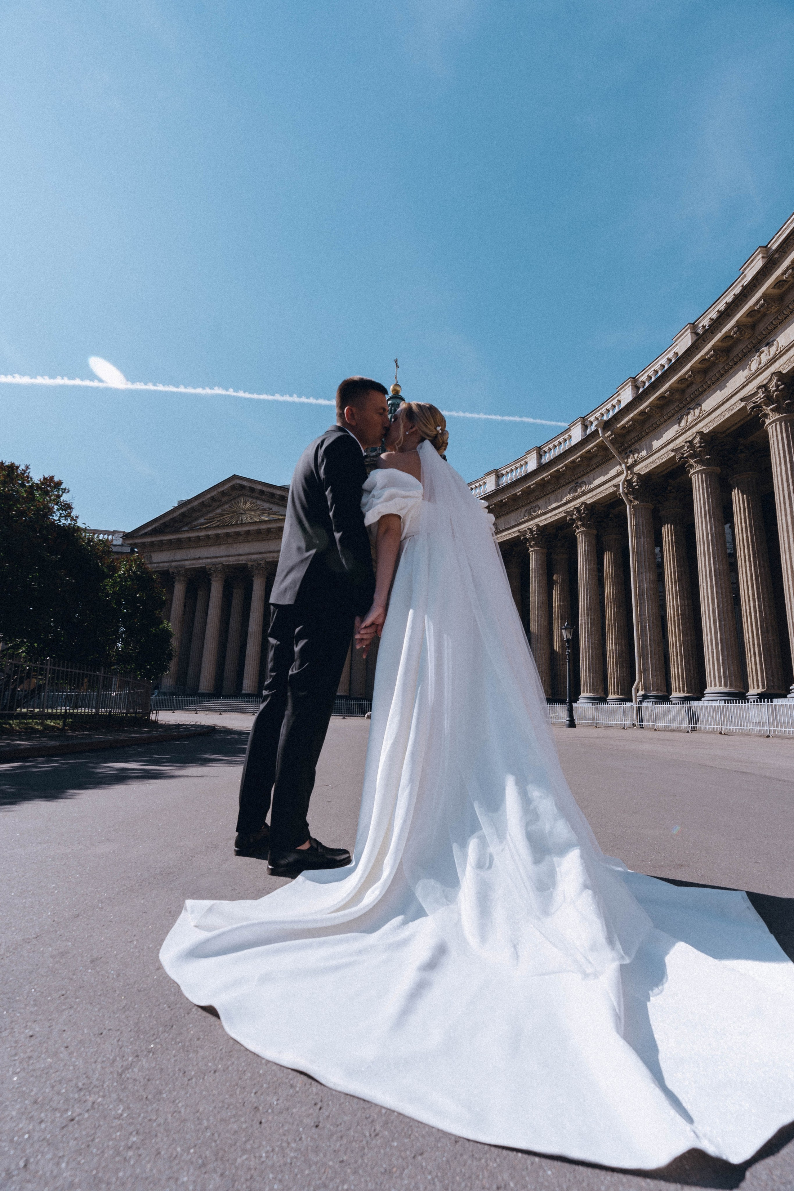 СВАДЕНБНАЯ СЬЕМКА НА КАТЕРЕ ПО КАНАЛАМ САНКТ-ПЕТЕРБУРГА И В АКВАТОРИИ НЕВЫ. Профессиональный фотограф, Санкт-Петербург — Виктория Богомолова