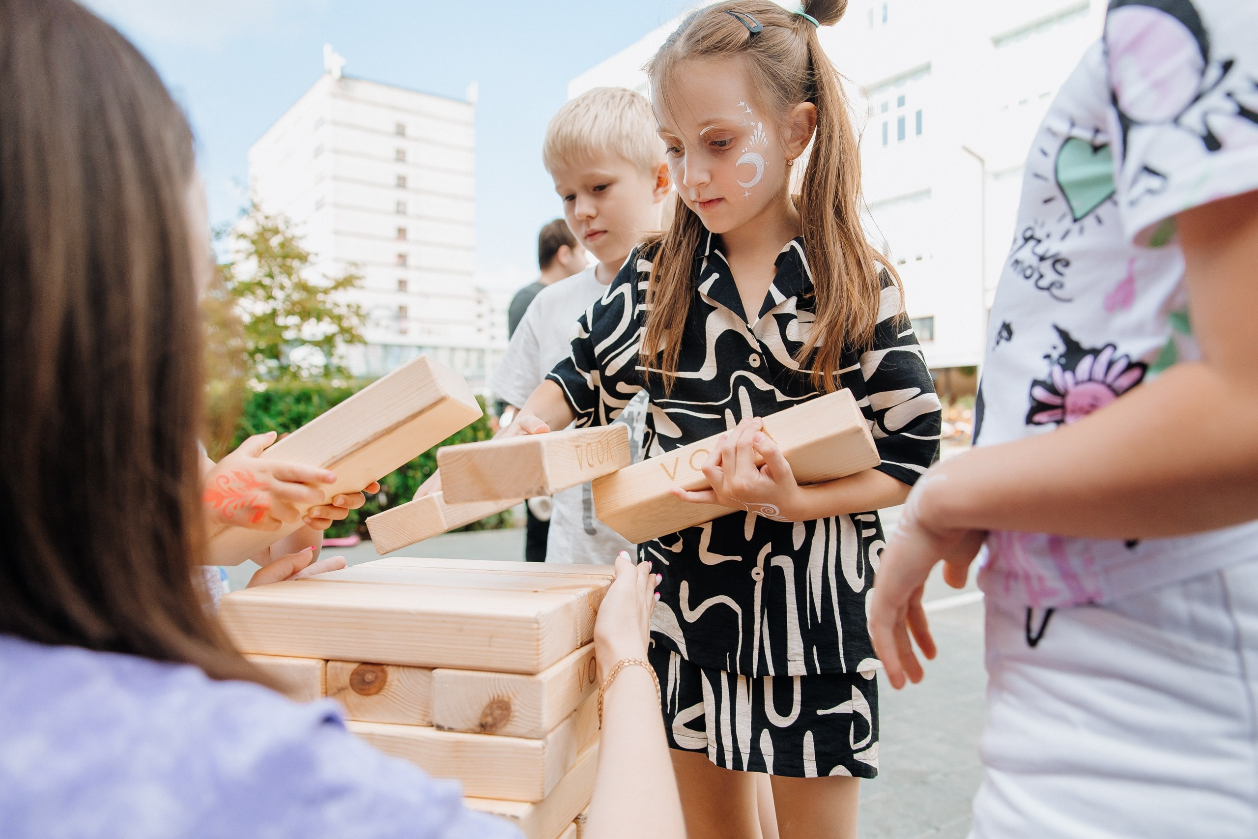 Белый Рынок | 8 лет. Главная