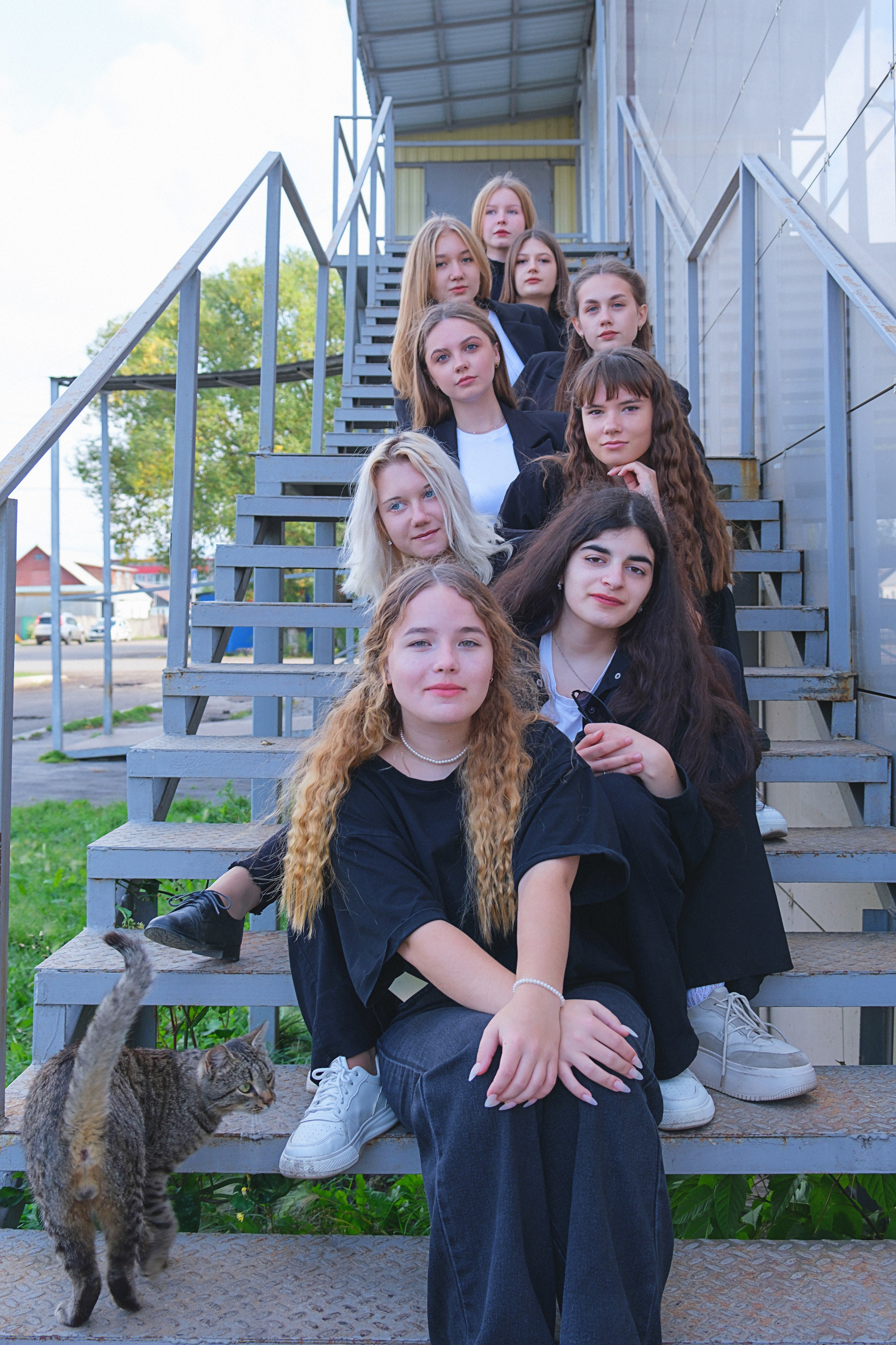 Выпускной альбом 2024. Фотограф и видеограф в Омск/Москва Сащенко Лера