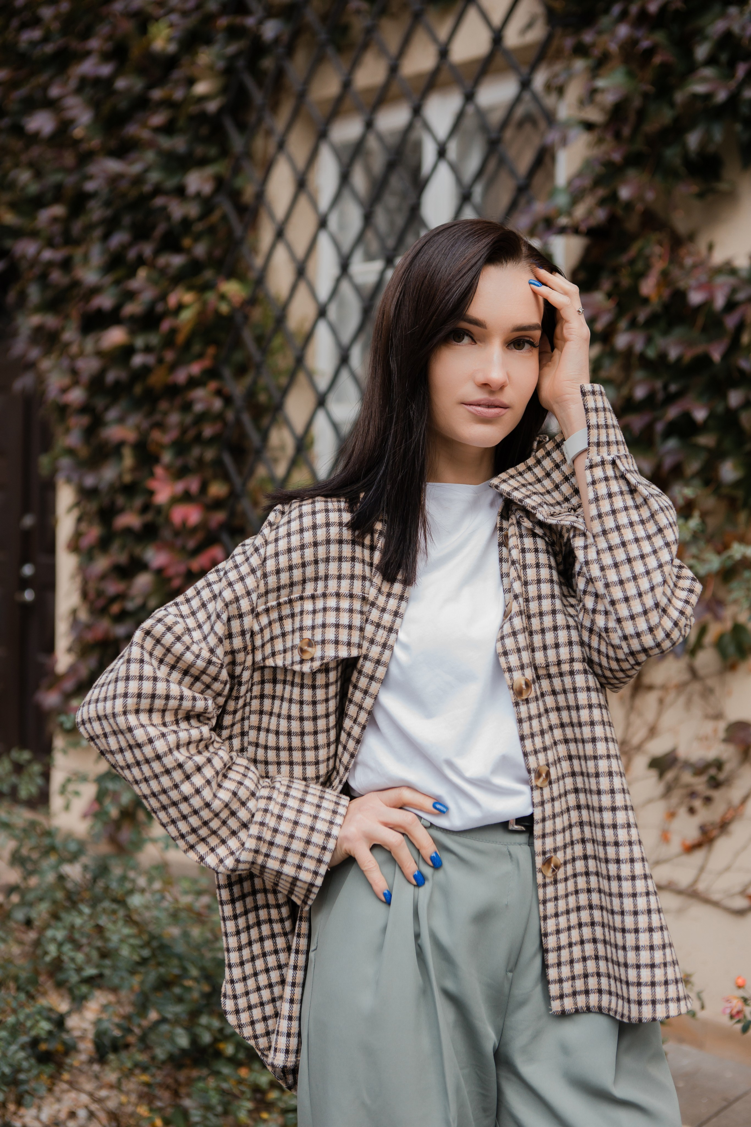 Портретная фотосъемка Александры. Видеосъемка и фотосъемка свадеб. Фотограф и оператор на свадьбу. Видеосъемка подкастов, собственная видео-фотостудии. Предметная фотосъемка