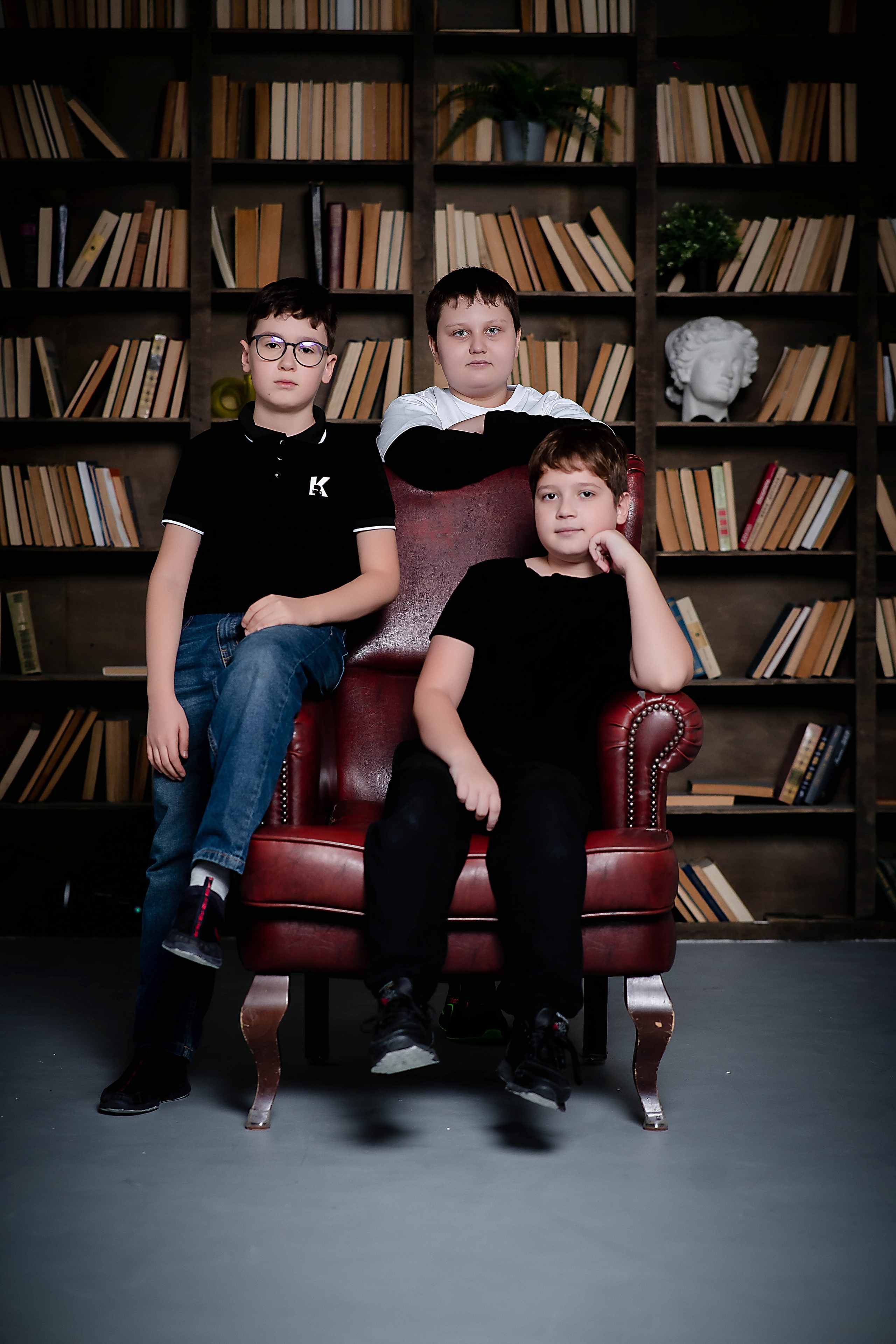 Выпускные (школьные) альбомы (книги) в Ростове-на-Дону. Современные Выпускные Альбомы в Ростове-на-Дону