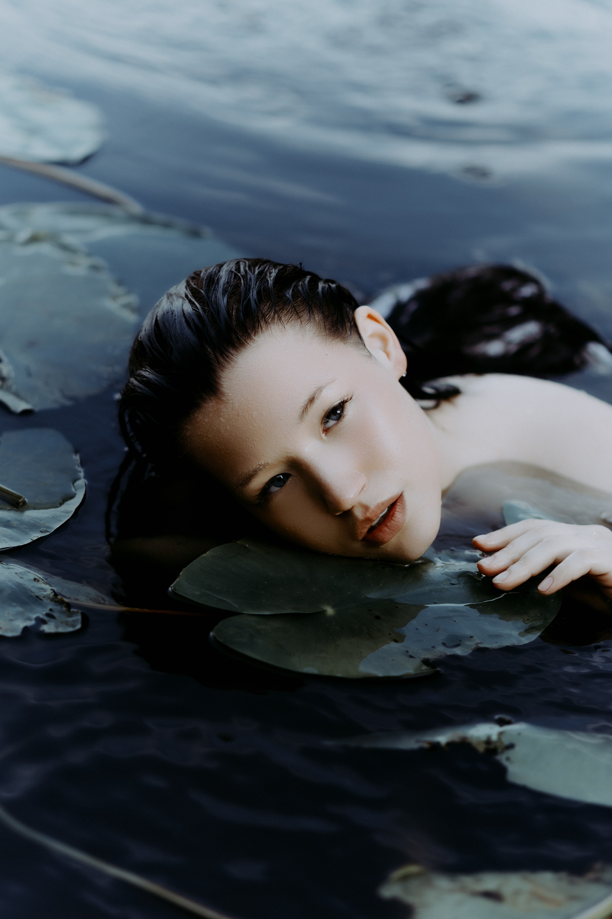 В пруду. Свадебный и портретный фотограф в Санкт-Петербурге Анна Демьянова