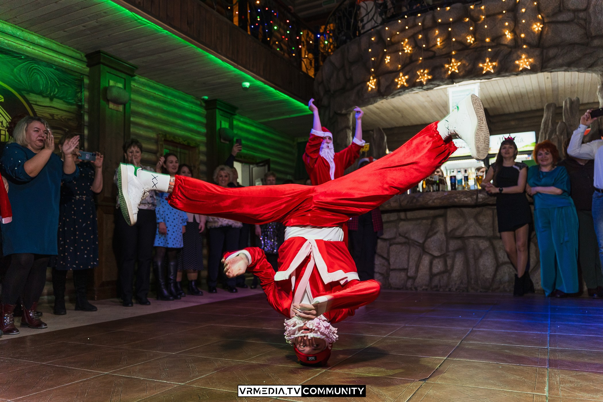 Новогодний вечер у «Петровича»