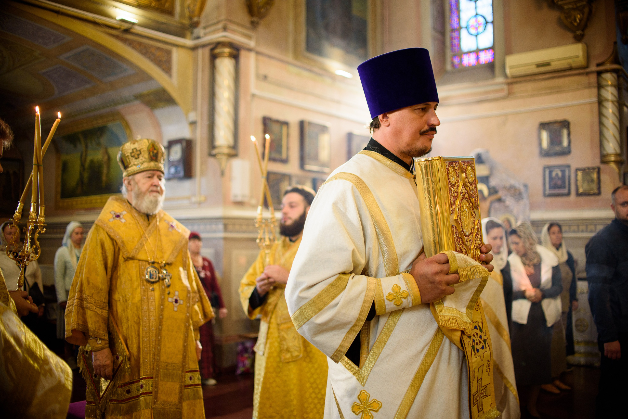 Воскресная литургия 29.10.2023. Семейный и свадебный фотограф в Феодосии и Коктебеле