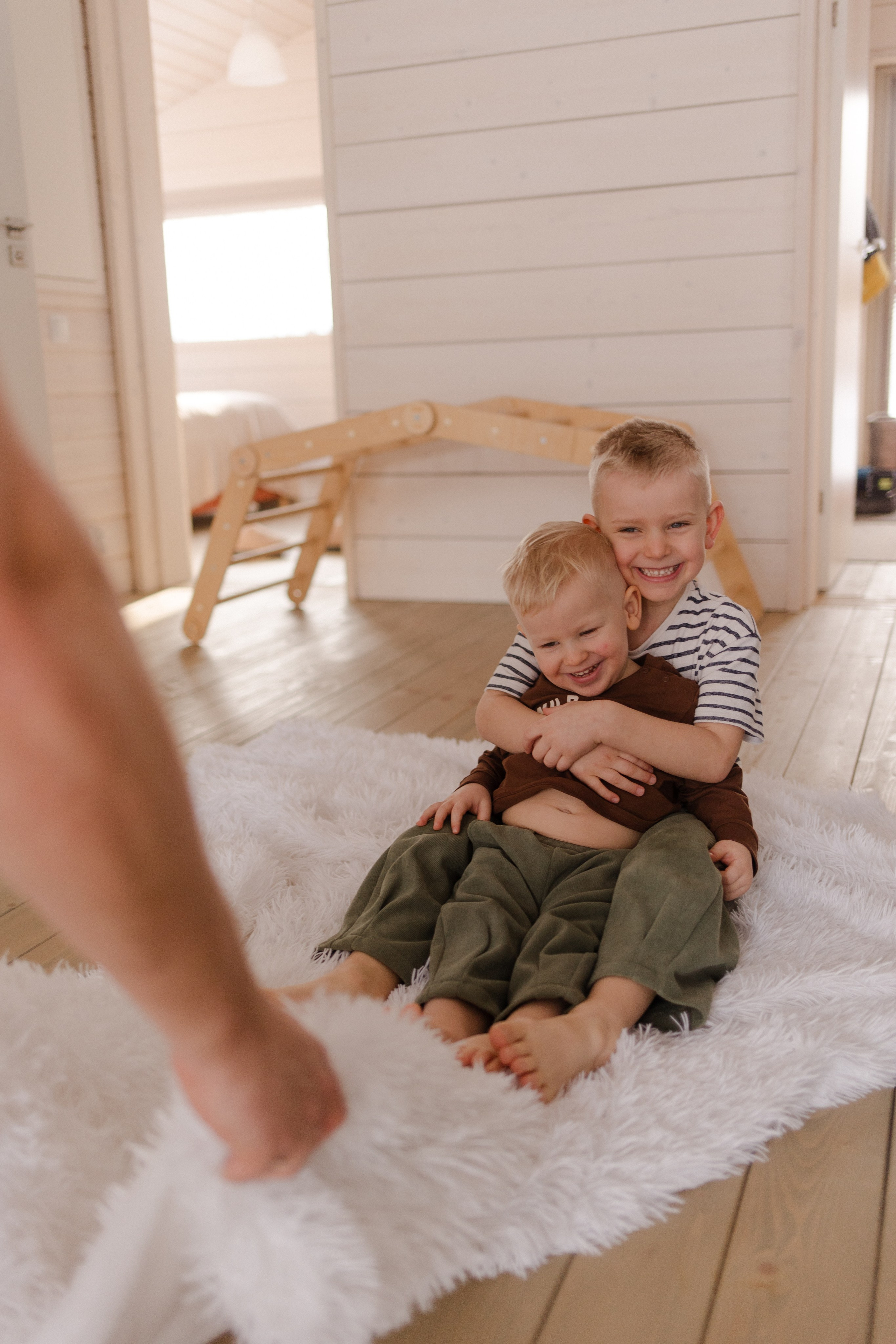 Акрам Ульяна и мальчишки. Фотграф в Москве Кузьмина Мария
