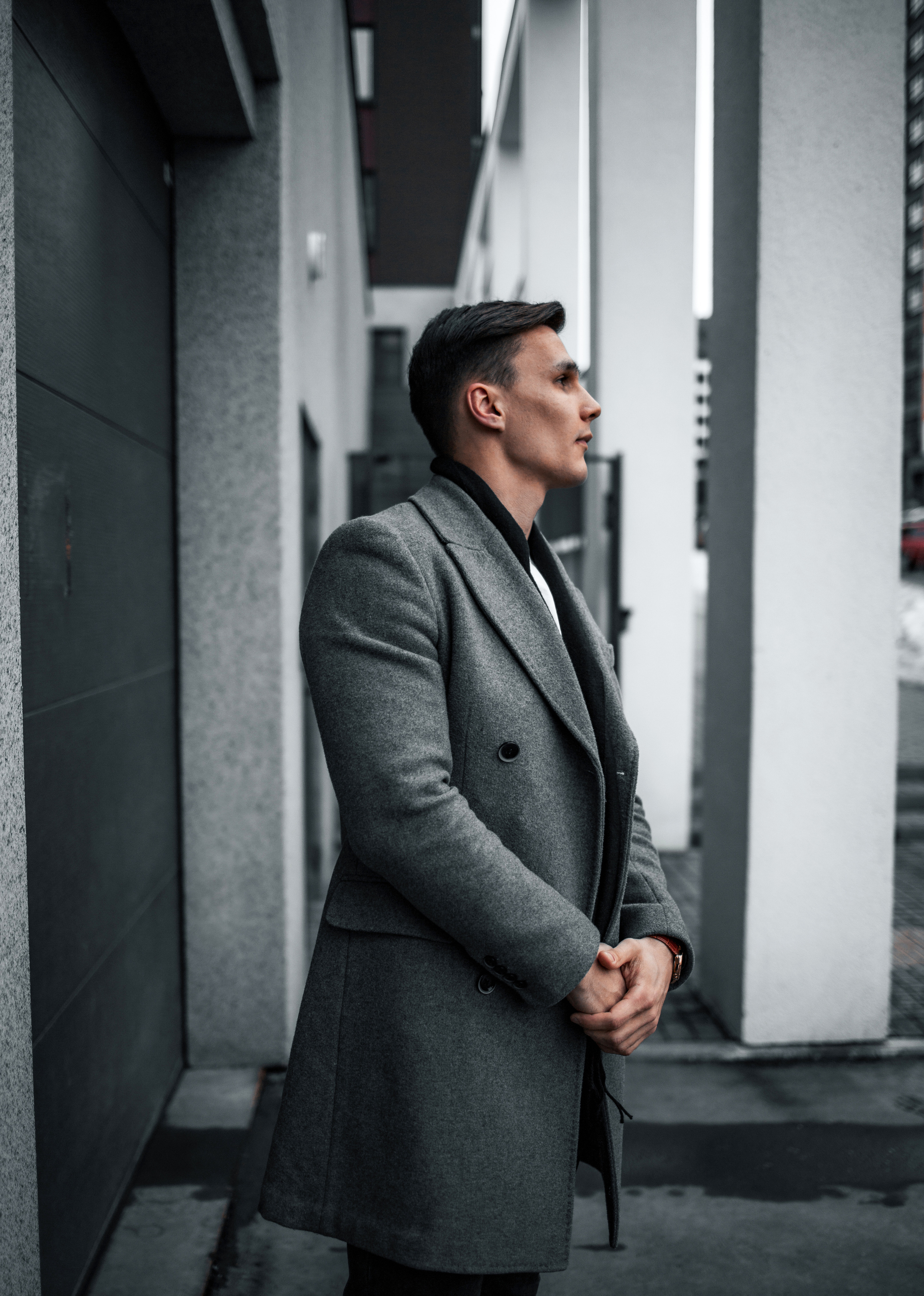 Мужская съемка в пальто в Ижевске. Бизнес фотограф Ижевск — Назаров Роман