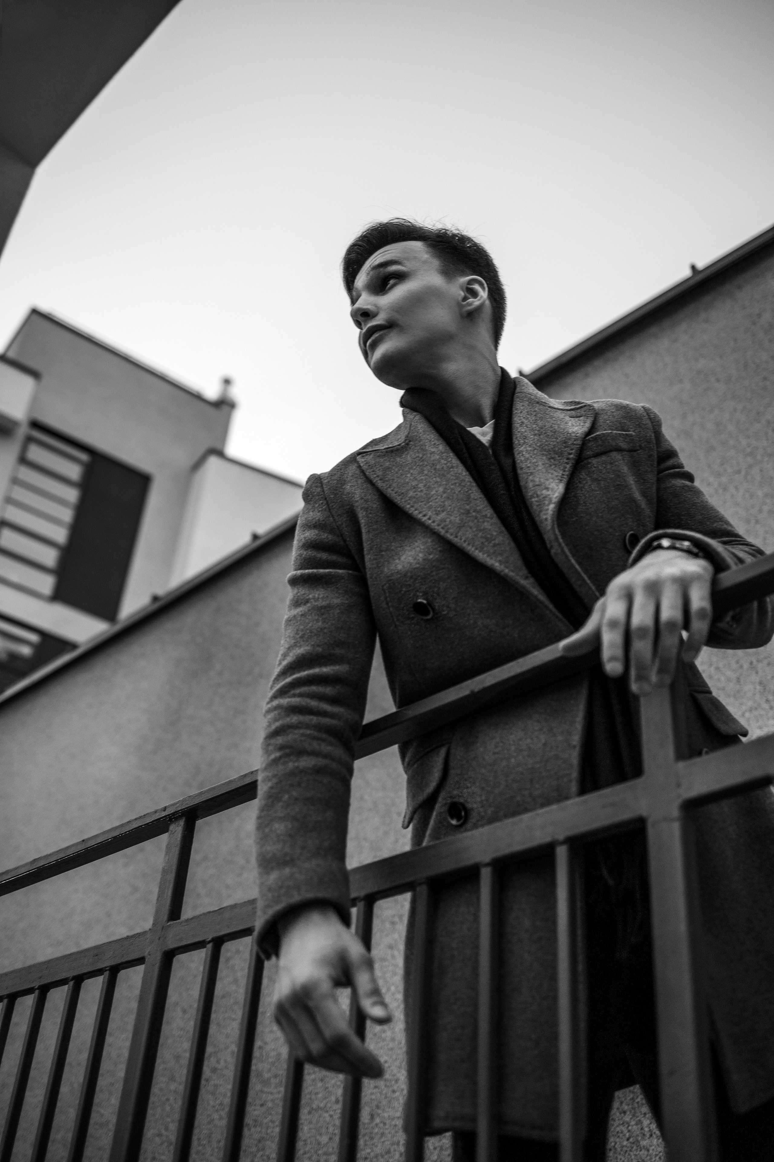 Мужская съемка в пальто в Ижевске. Бизнес фотограф Ижевск — Назаров Роман