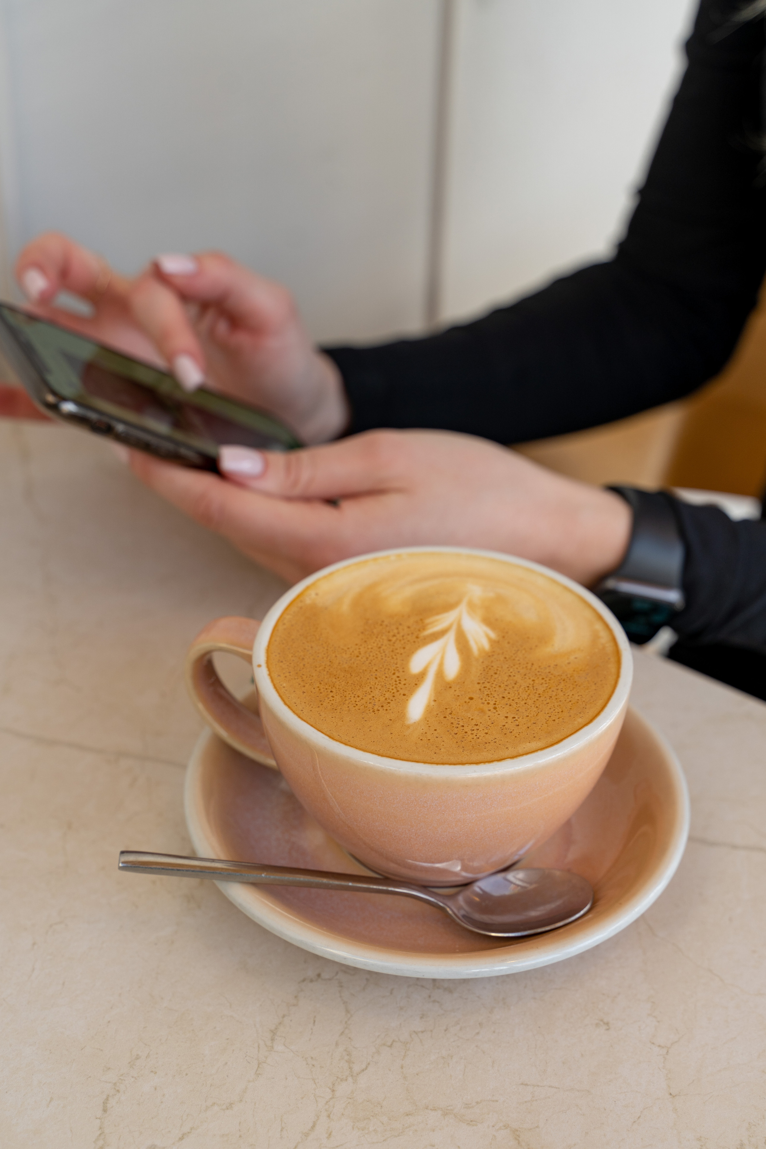 Юлия, контент в кофейне. Анастасия Дунаева. Фотограф в Севастополе